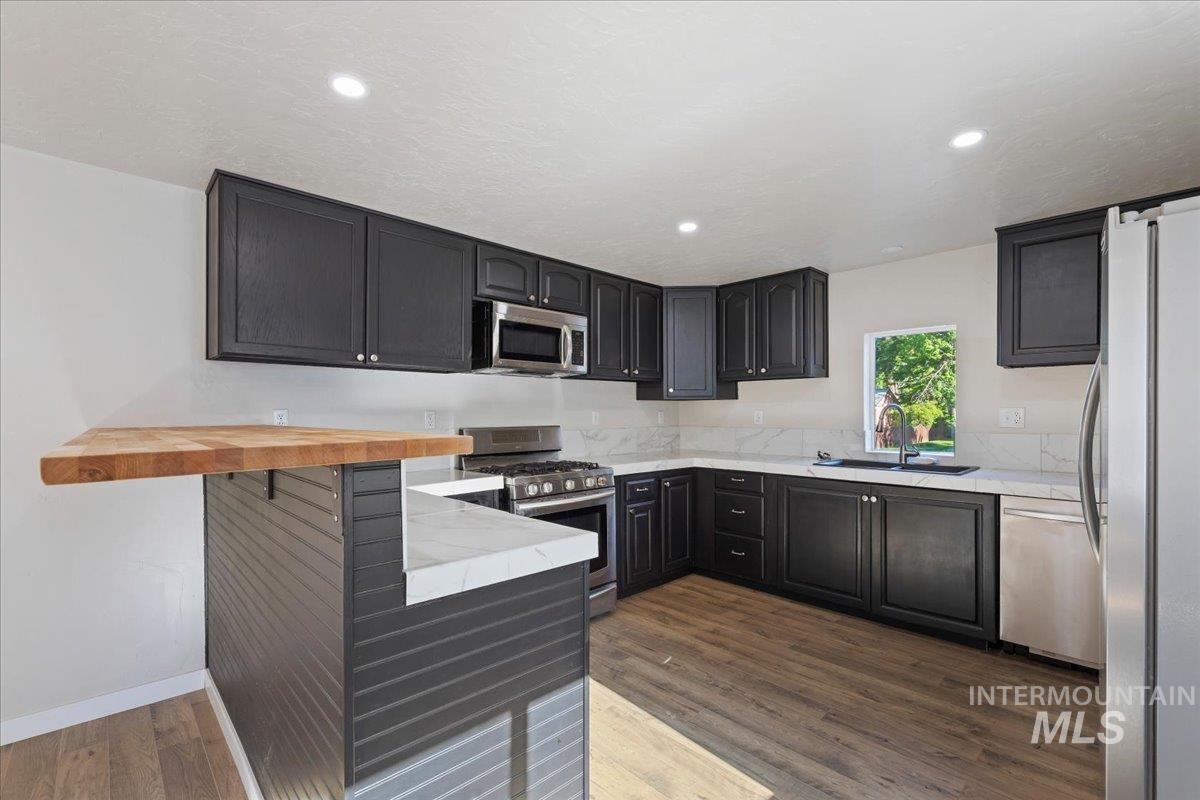 4705 W Freemont, Boise, Idaho 83706, 2 Bedrooms, 1 Bathroom, Residential For Sale, Price $150,000,MLS 98985990