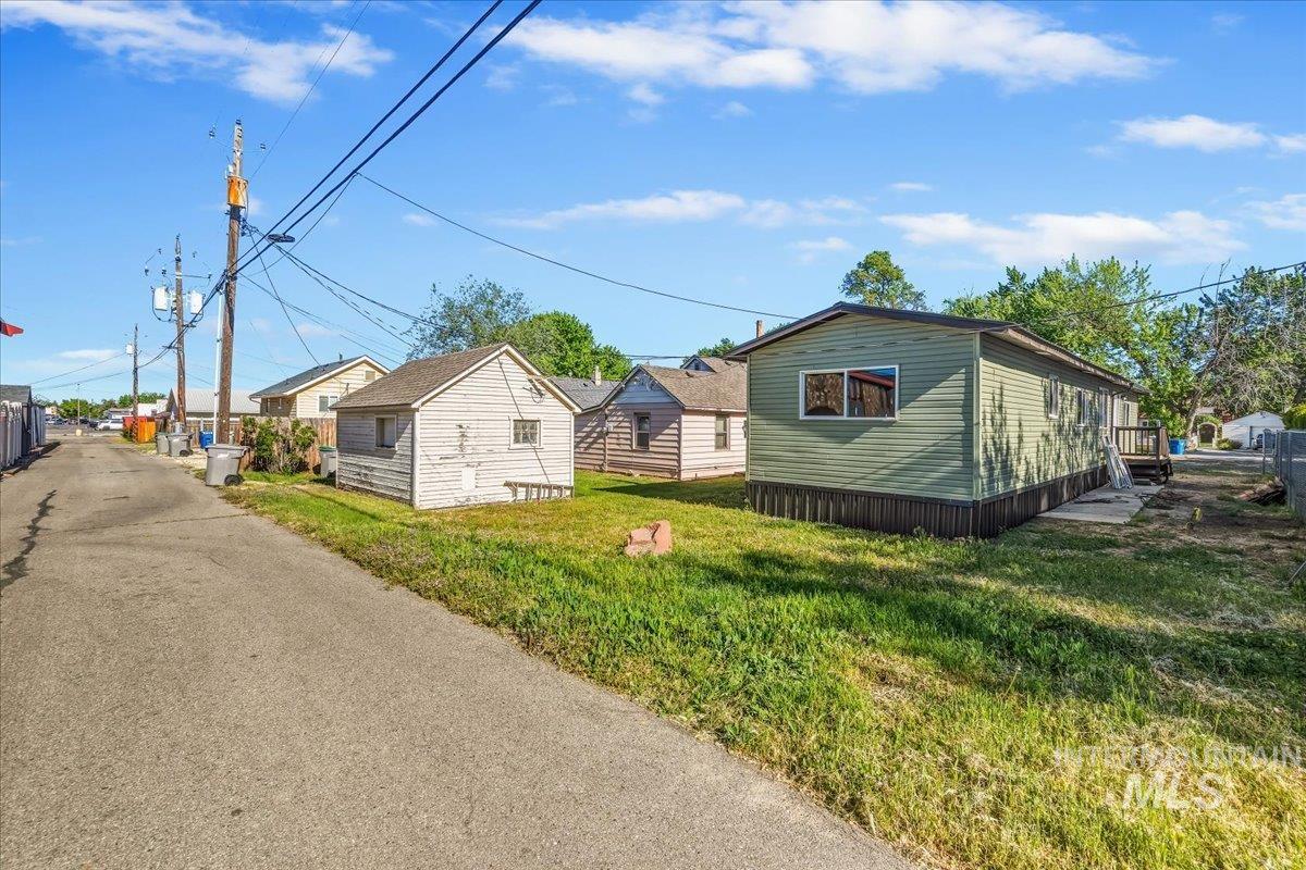 4705 W Freemont, Boise, Idaho 83706, 2 Bedrooms, 1 Bathroom, Residential For Sale, Price $150,000,MLS 98985990