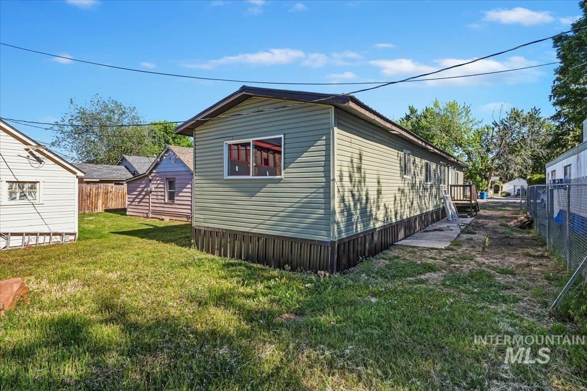 4705 W Freemont, Boise, Idaho 83706, 2 Bedrooms, 1 Bathroom, Residential For Sale, Price $150,000,MLS 98985990