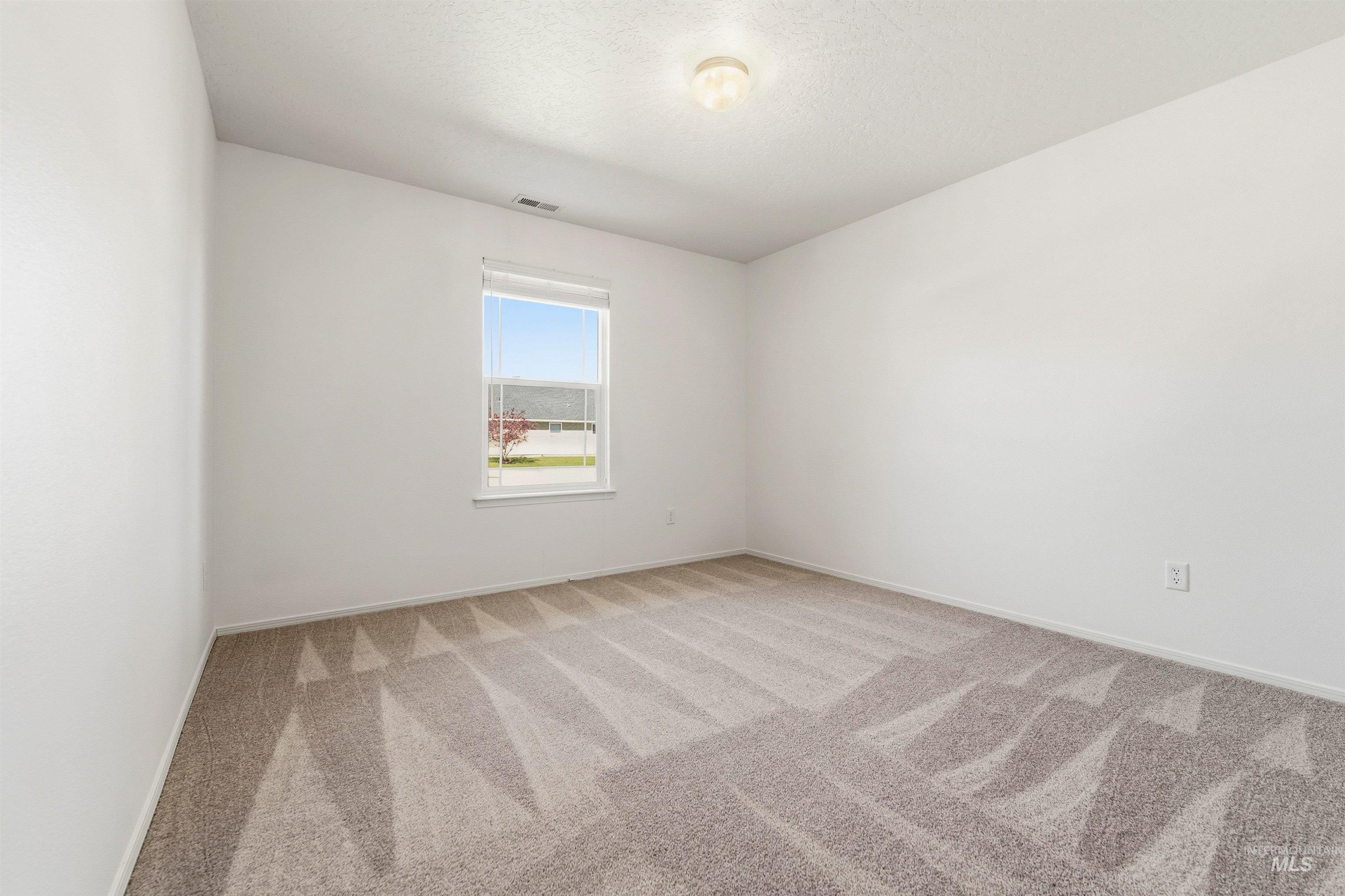 204 Bridgeport Avenue, Caldwell, Idaho 83605, 3 Bedrooms, 2 Bathrooms, Residential For Sale, Price $349,900,MLS 98985991