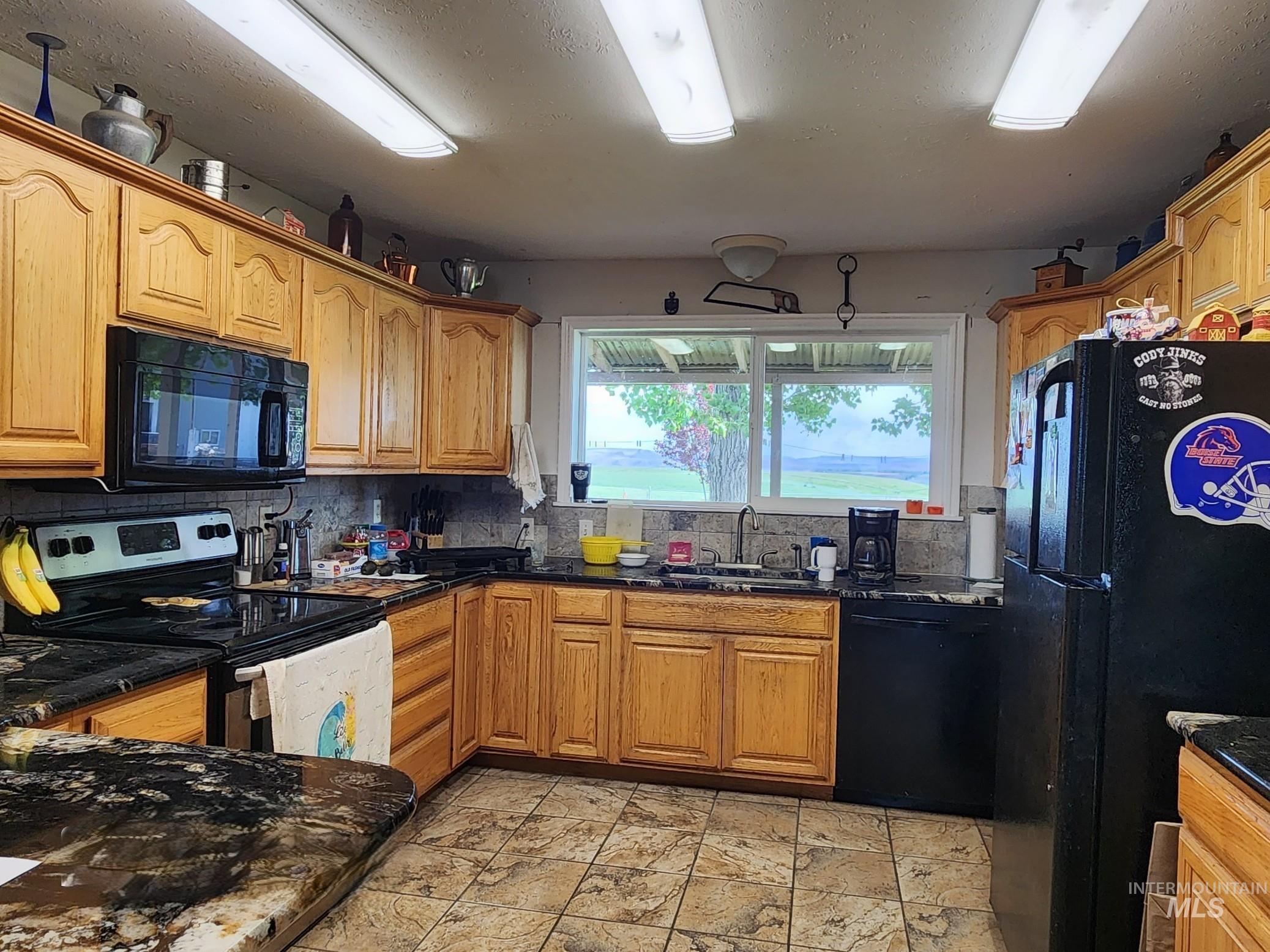 3897 W Elm Road, Vale, Oregon 97918, 5 Bedrooms, 3 Bathrooms, Farm & Ranch For Sale, Price $4,250,000,MLS 98985992