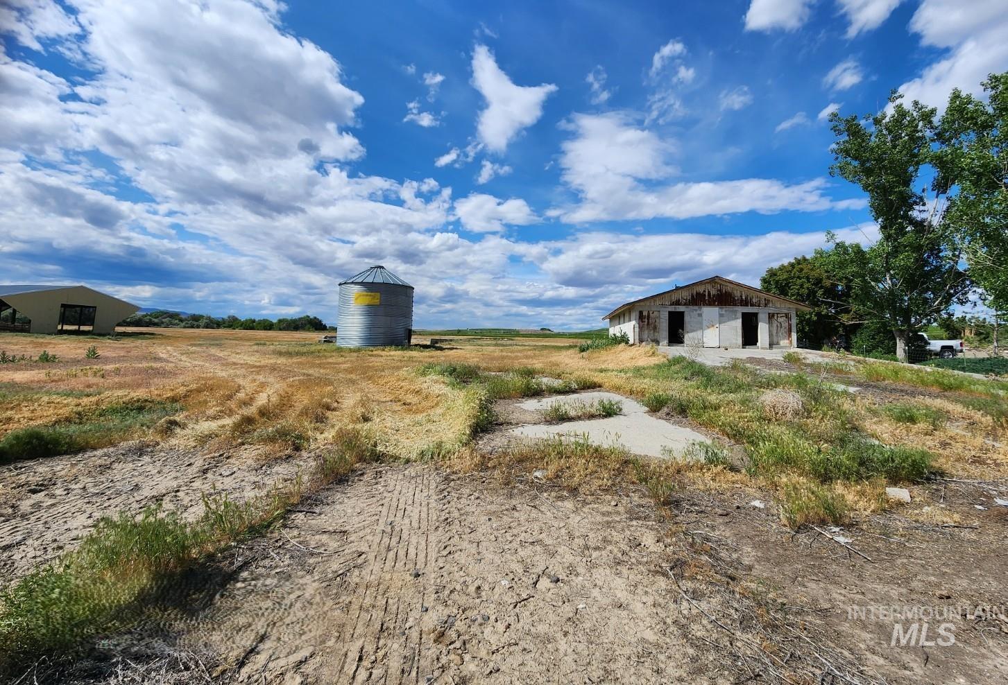 3897 W Elm Road, Vale, Oregon 97918, 5 Bedrooms, 3 Bathrooms, Farm & Ranch For Sale, Price $4,250,000,MLS 98985992