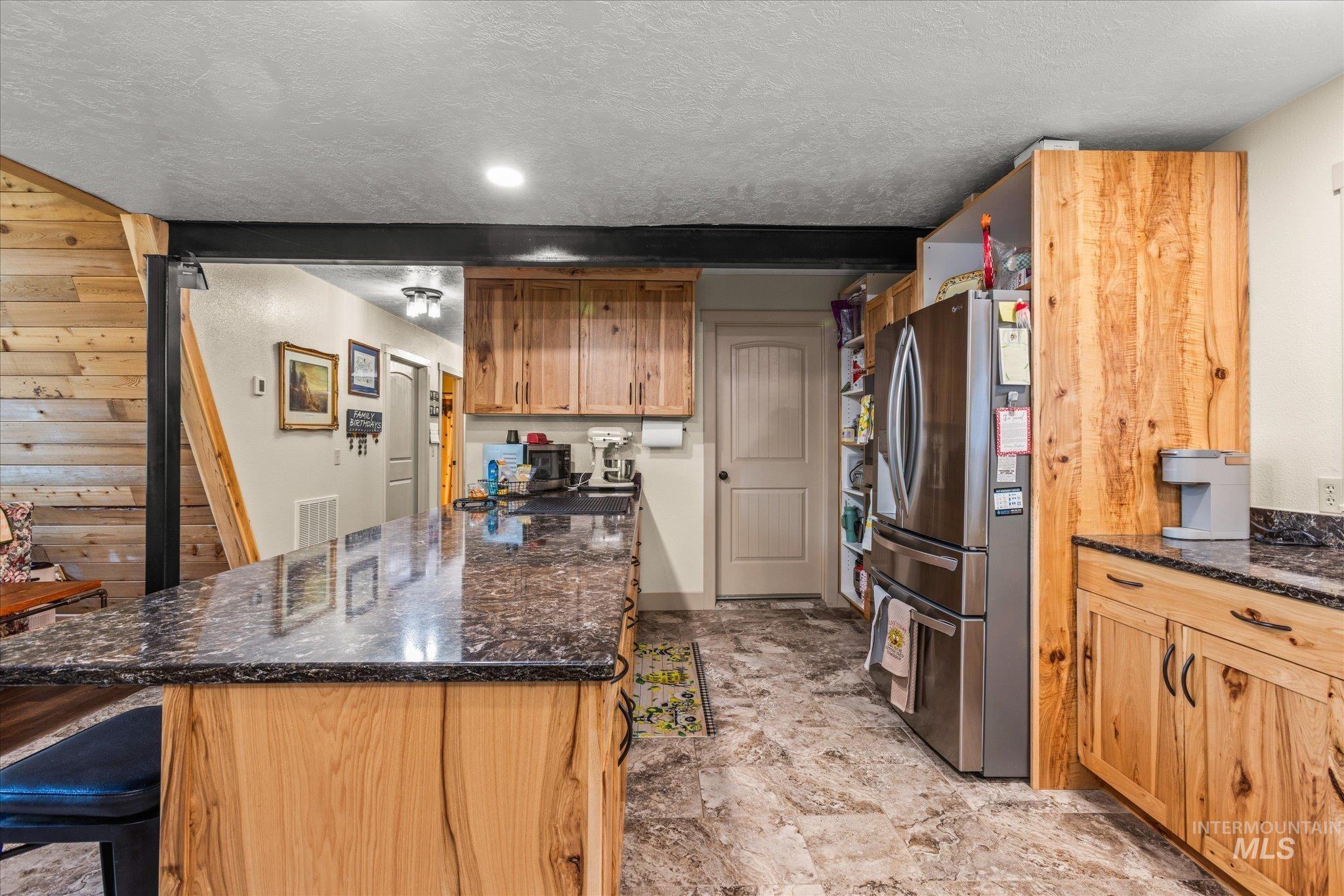 1 Sunset Trail, Banks, Idaho 83602, 5 Bedrooms, 3 Bathrooms, Residential For Sale, Price $699,900, 98986003