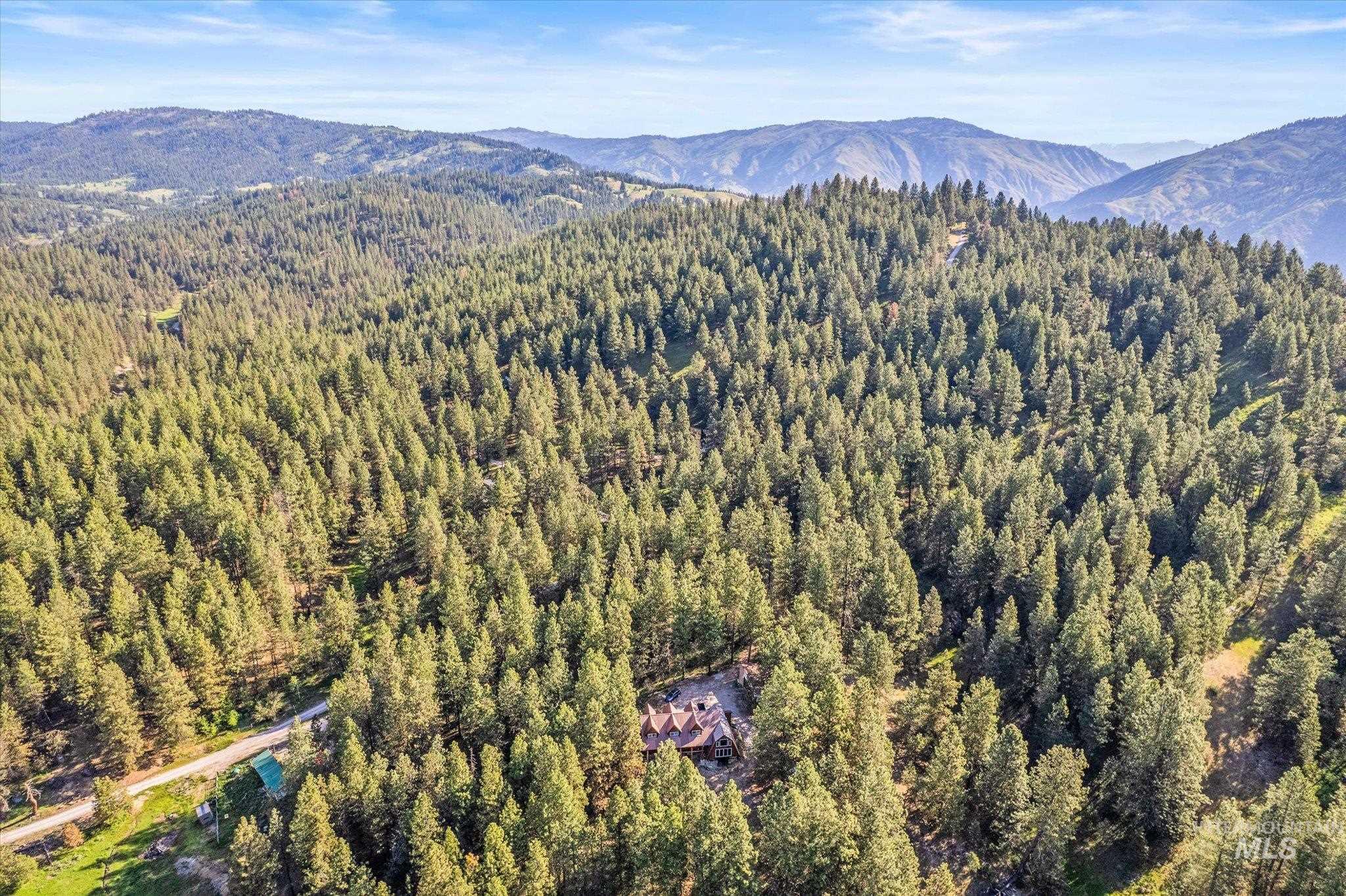 1 Sunset Trail, Banks, Idaho 83602, 5 Bedrooms, 3 Bathrooms, Residential For Sale, Price $699,900, 98986003