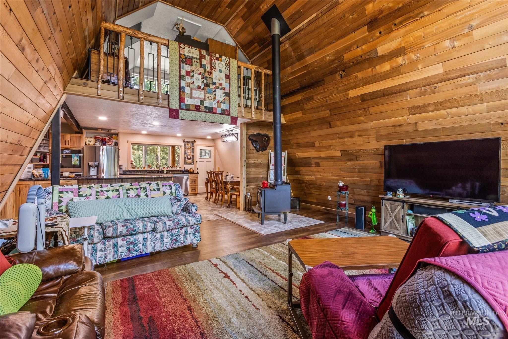 1 Sunset Trail, Banks, Idaho 83602, 5 Bedrooms, 3 Bathrooms, Residential For Sale, Price $699,900, 98986003