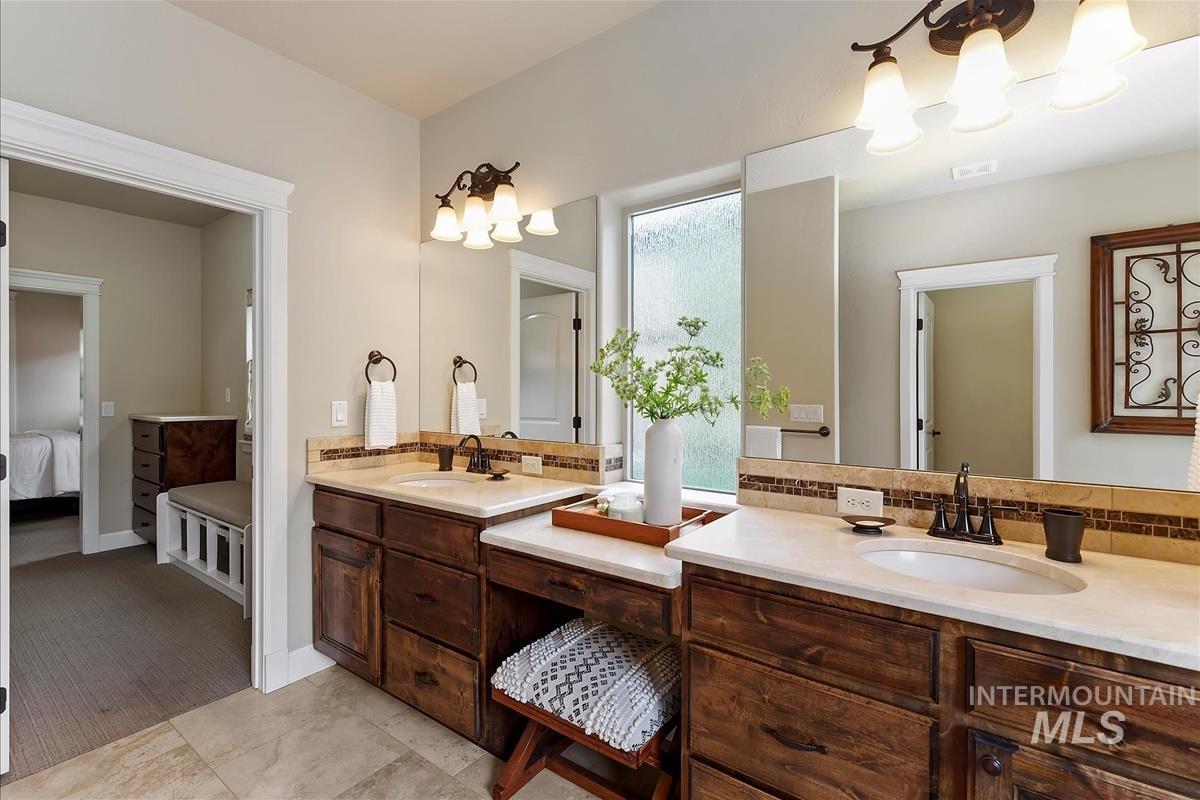 4710 W Montage Dr, Eagle, Idaho 83616, 3 Bedrooms, 2.5 Bathrooms, Residential For Sale, Price $939,900, 98986008