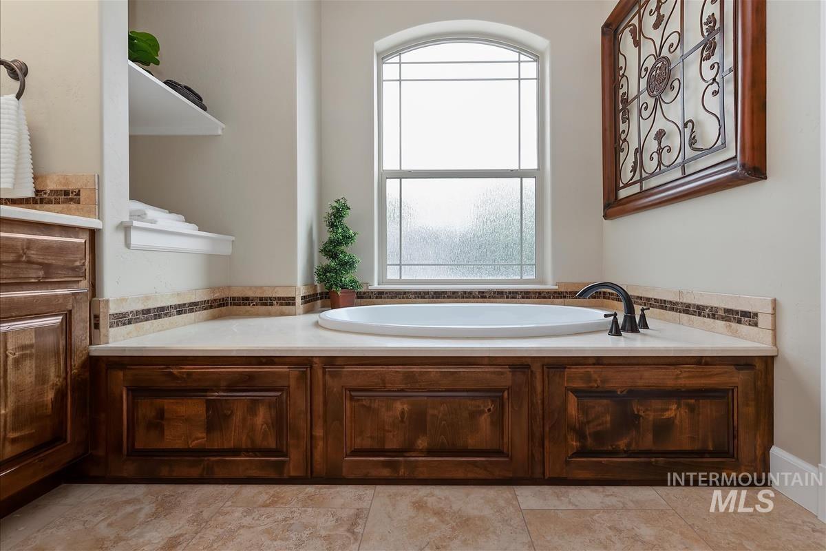 4710 W Montage Dr, Eagle, Idaho 83616, 3 Bedrooms, 2.5 Bathrooms, Residential For Sale, Price $939,900, 98986008