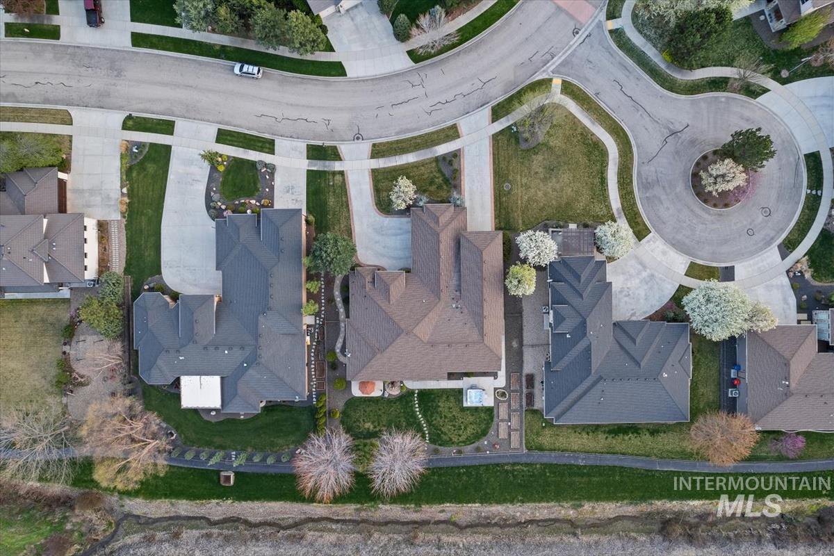 4710 W Montage Dr, Eagle, Idaho 83616, 3 Bedrooms, 2.5 Bathrooms, Residential For Sale, Price $939,900, 98986008