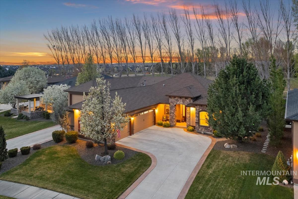 4710 W Montage Dr, Eagle, Idaho 83616, 3 Bedrooms, 2.5 Bathrooms, Residential For Sale, Price $939,900, 98986008