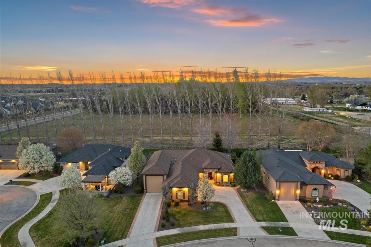4710 W Montage Dr, Eagle, Idaho 83616, 3 Bedrooms, 2.5 Bathrooms, Residential For Sale, Price $939,900, 98986008