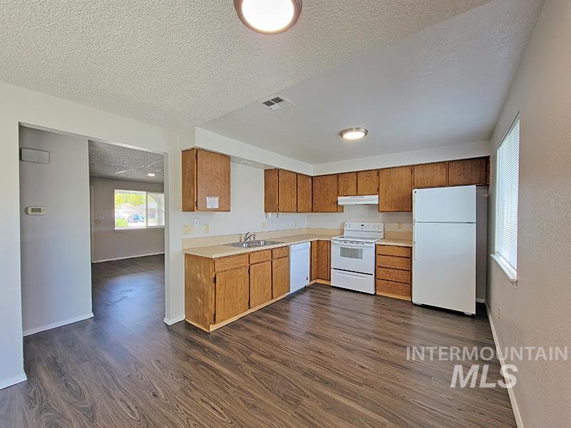 2061/2063 S Colorado Ave, Boise, Idaho 83706, 3 Bedrooms, 1 Bathroom, Residential Income For Sale, Price $569,900, 98986014