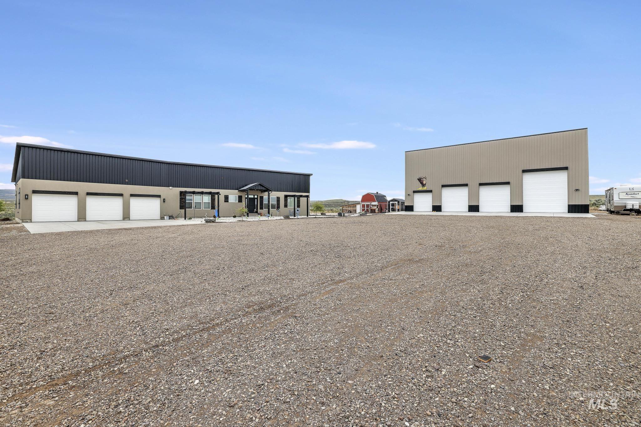 2527 E 1700 N 2527 E 1700 N, Rogerson, Idaho 83302, 3 Bedrooms, 2 Bathrooms, Residential For Sale, Price $849,900, 98986017