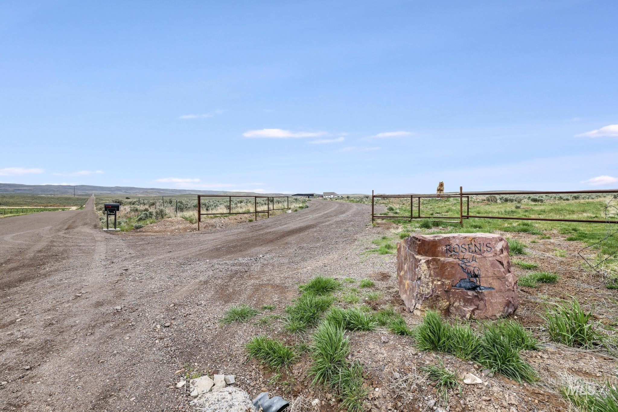 2527 E 1700 N 2527 E 1700 N, Rogerson, Idaho 83302, 3 Bedrooms, 2 Bathrooms, Residential For Sale, Price $849,900, 98986017
