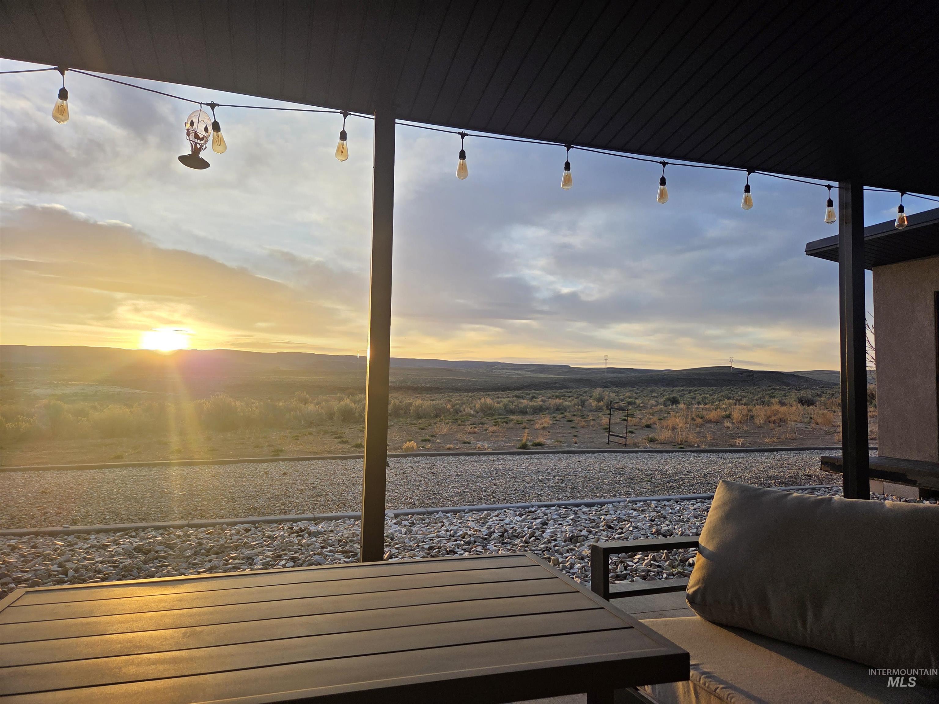 2527 E 1700 N 2527 E 1700 N, Rogerson, Idaho 83302, 3 Bedrooms, 2 Bathrooms, Residential For Sale, Price $849,900, 98986017