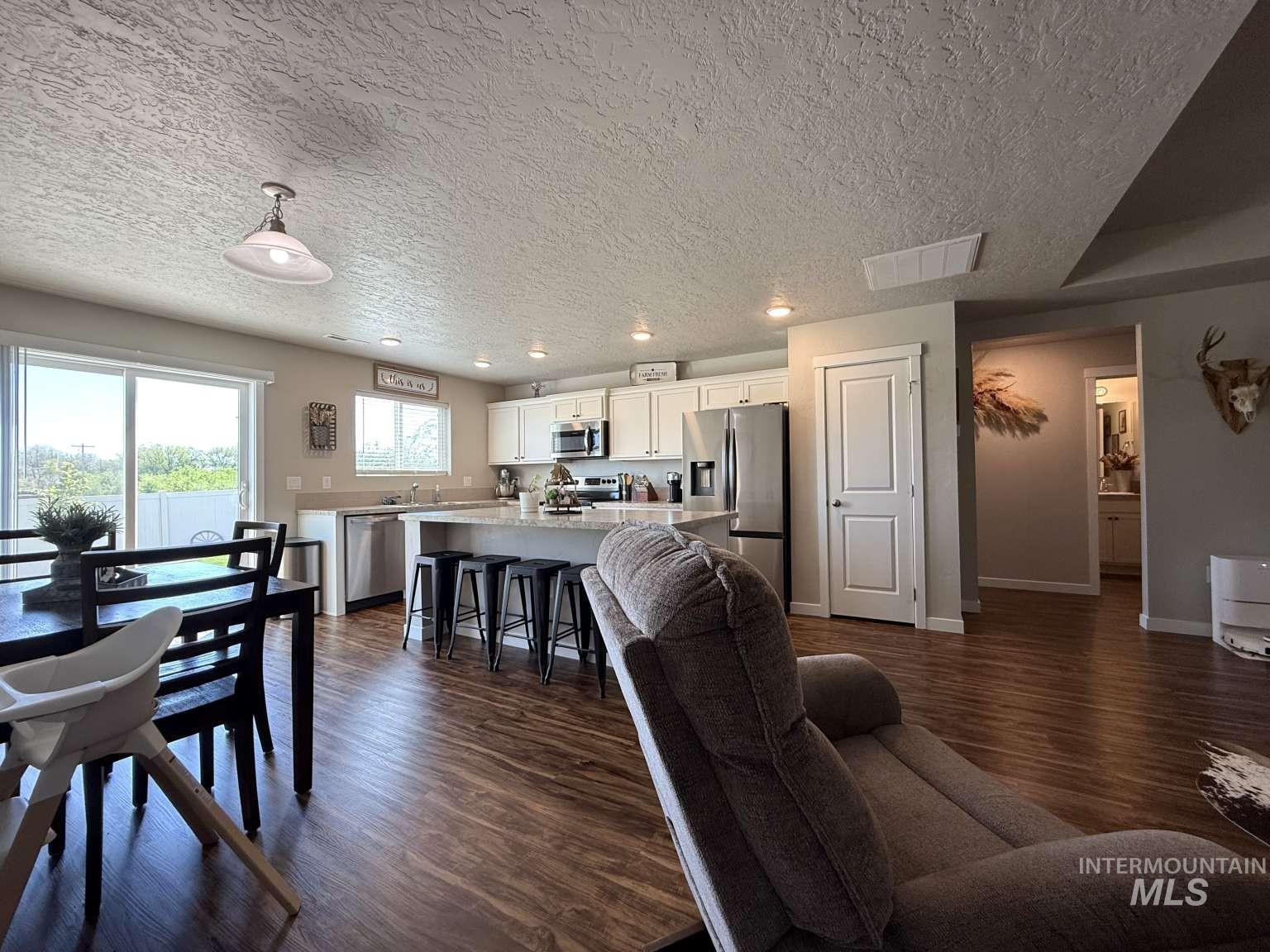 16512 Breton Way, Caldwell, Idaho 83607, 3 Bedrooms, 2 Bathrooms, Residential For Sale, Price $405,000, 98986024