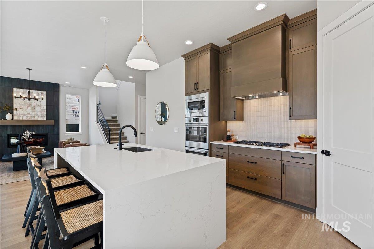 985 W Malbar St., Meridian, Idaho 83646, 4 Bedrooms, 3 Bathrooms, Residential For Sale, Price $774,900, 98986027