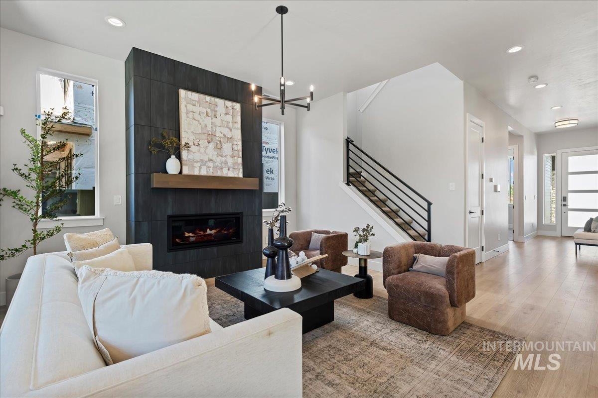 985 W Malbar St., Meridian, Idaho 83646, 4 Bedrooms, 3 Bathrooms, Residential For Sale, Price $774,900, 98986027
