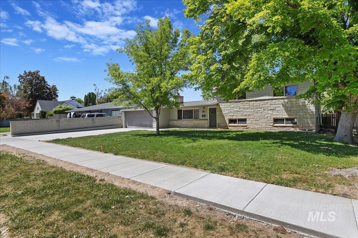 151 Fillmore St, Twin Falls, Idaho 83301, 4 Bedrooms, 3 Bathrooms, Residential For Sale, Price $450,000, 98986032