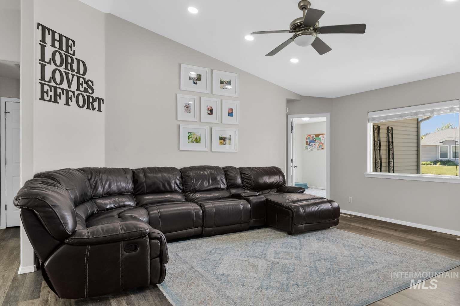 1547 Saddler St, Twin Falls, Idaho 83301, 4 Bedrooms, 2 Bathrooms, Residential For Sale, Price $359,999, 98986033