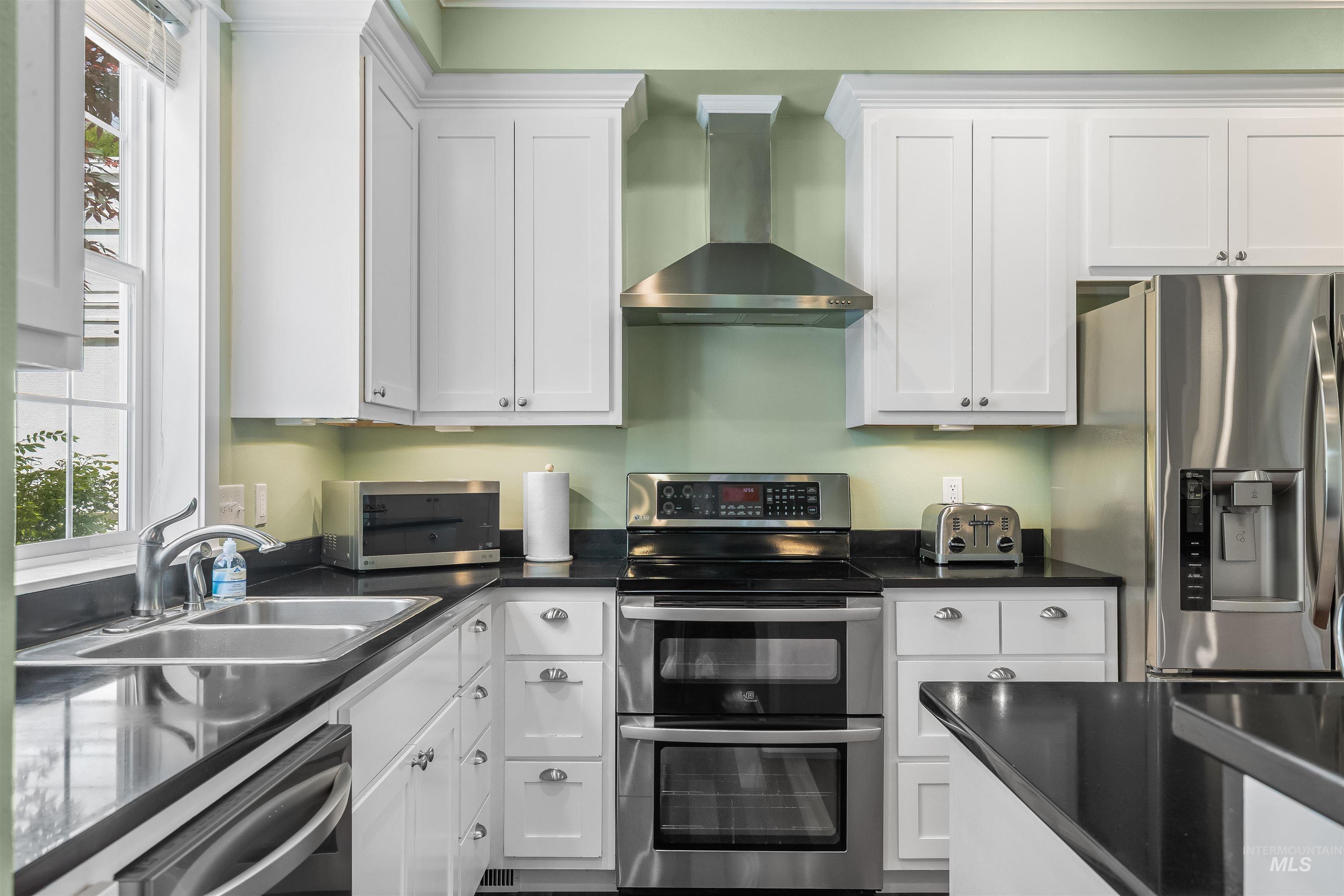 1617 Pine Cone Rd, Moscow, Idaho 83843, 3 Bedrooms, 3 Bathrooms, Residential For Sale, Price $697,000, 98986035