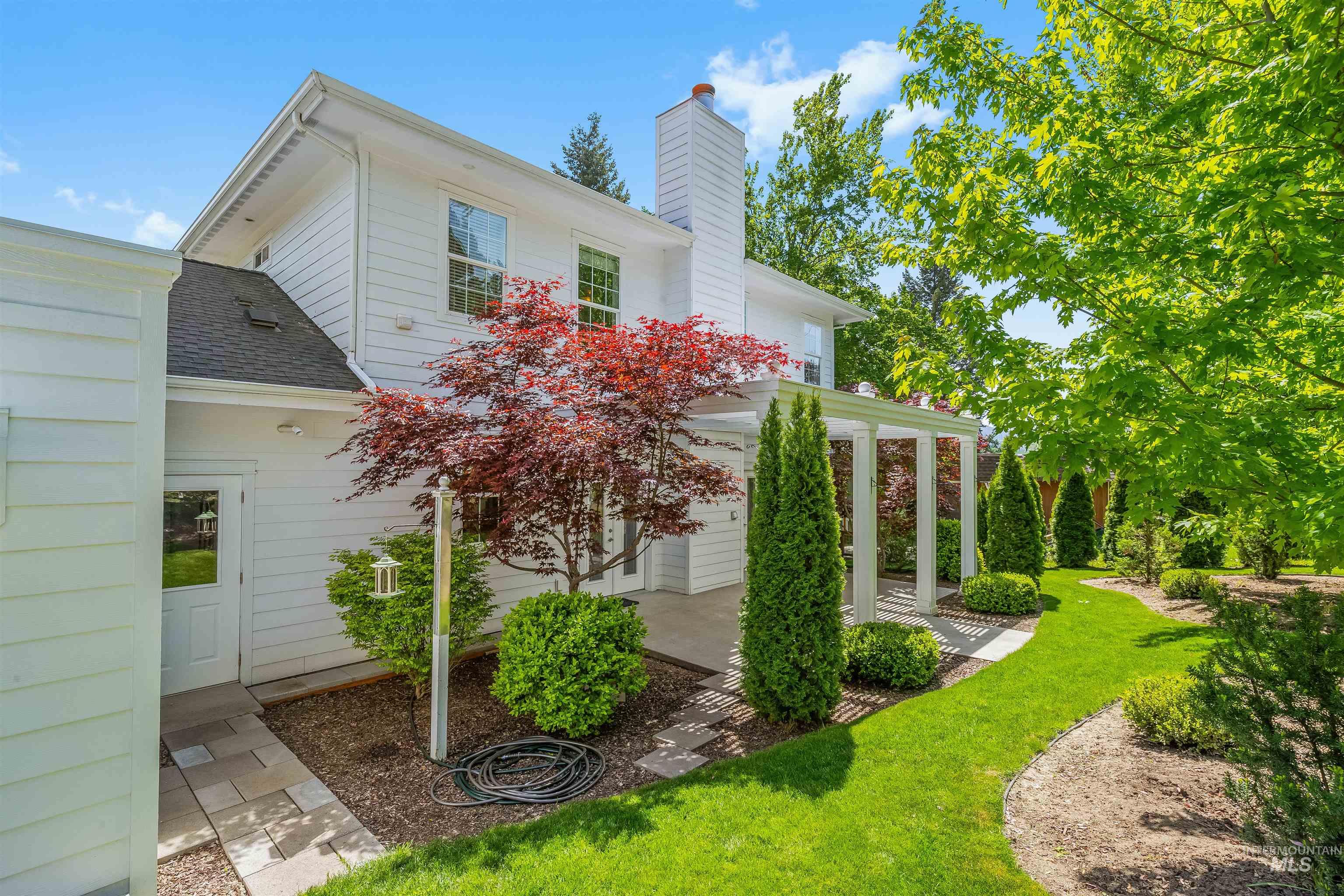 1617 Pine Cone Rd, Moscow, Idaho 83843, 3 Bedrooms, 3 Bathrooms, Residential For Sale, Price $697,000, 98986035