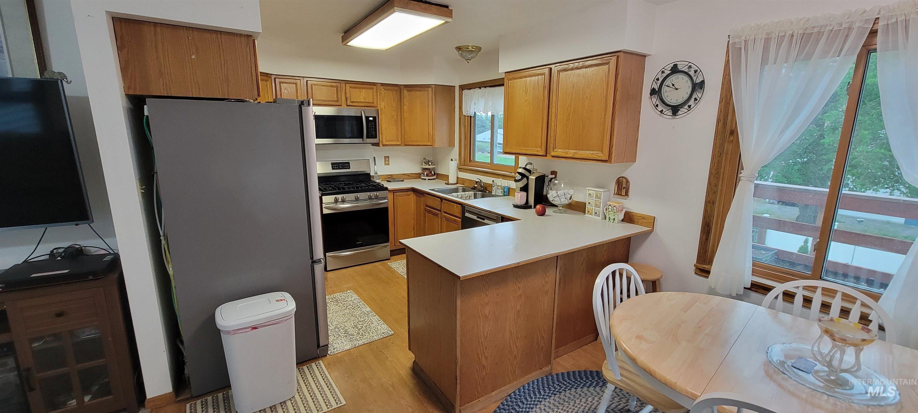 1303 4th st, Asotin, Washington 99402, 4 Bedrooms, 2 Bathrooms, Residential For Sale, Price $458,000, 98986040
