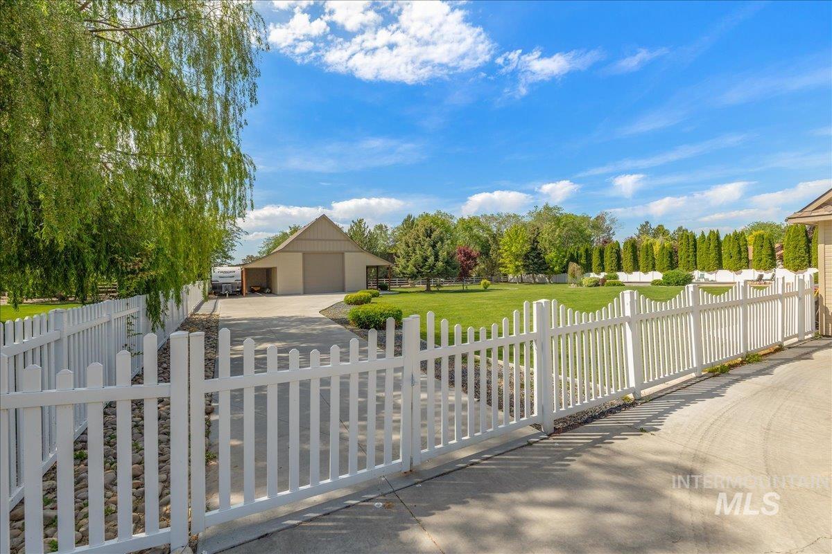 15344 Cupid Dr, Caldwell, Idaho 83607, 5 Bedrooms, 4 Bathrooms, Residential For Sale, Price $1,250,000, 98986041