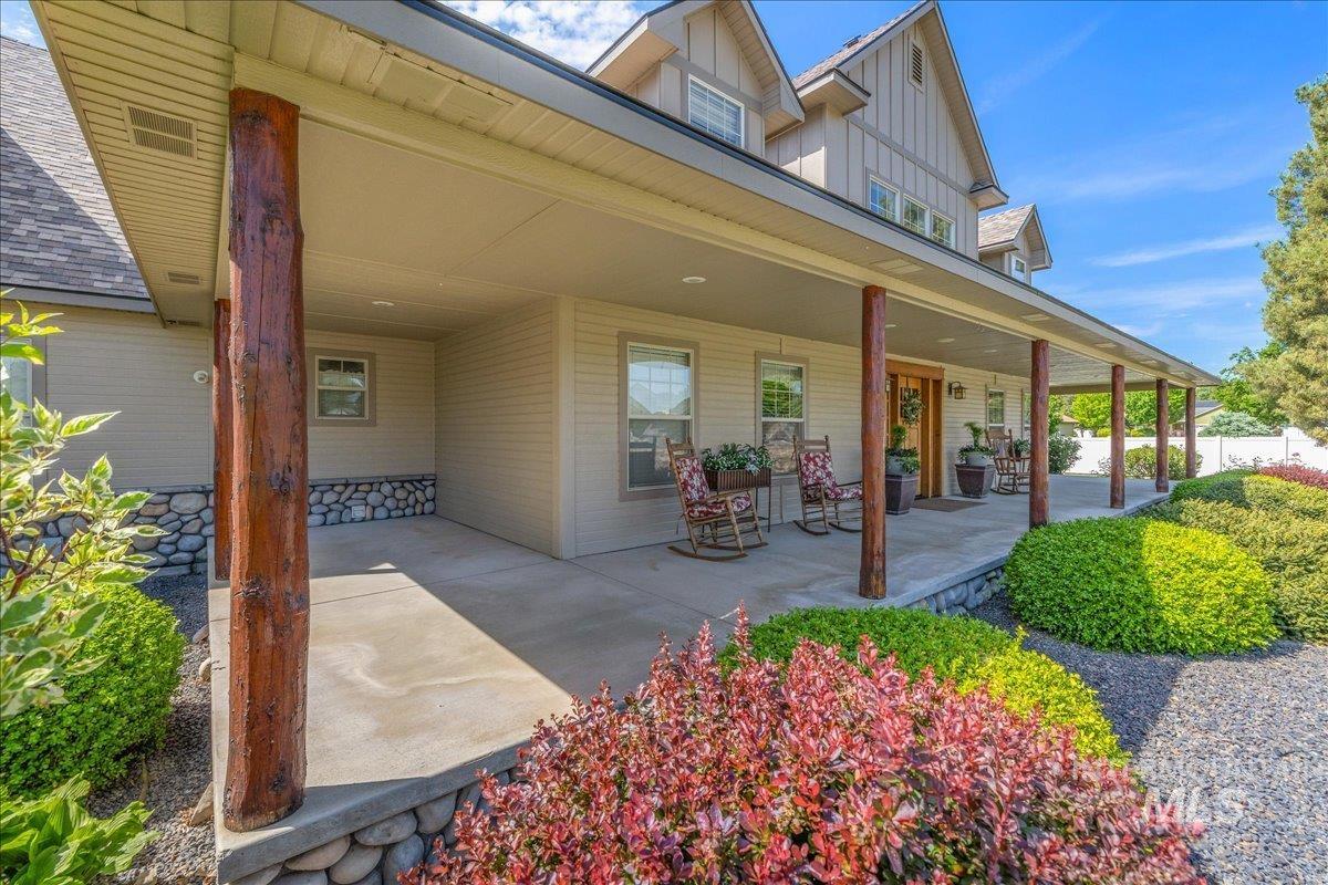 15344 Cupid Dr, Caldwell, Idaho 83607, 5 Bedrooms, 4 Bathrooms, Residential For Sale, Price $1,250,000, 98986041