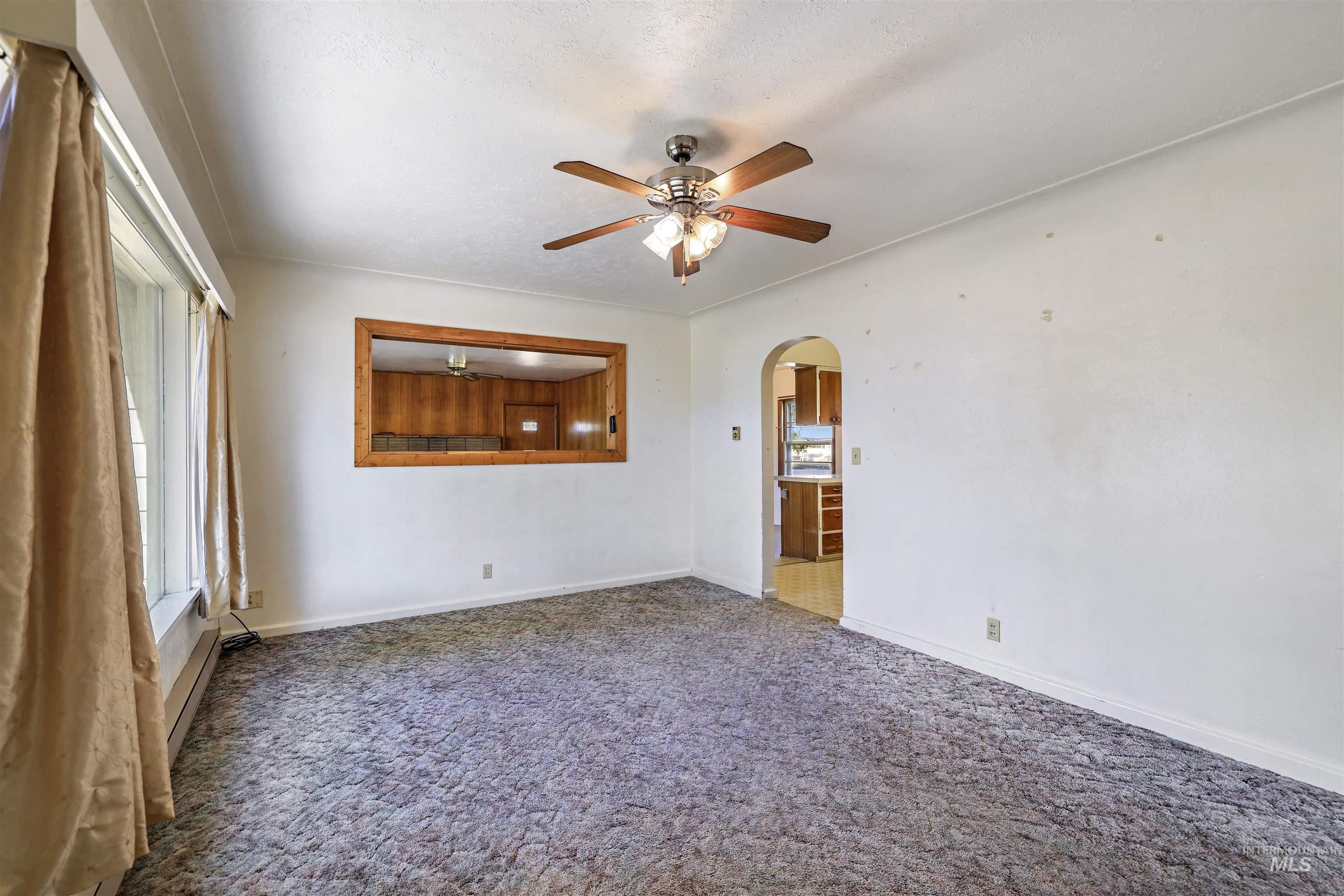 334 12th Ave W, Gooding, Idaho 83330, 2 Bedrooms, 1.5 Bathrooms, Residential For Sale, Price $265,000, 98986042