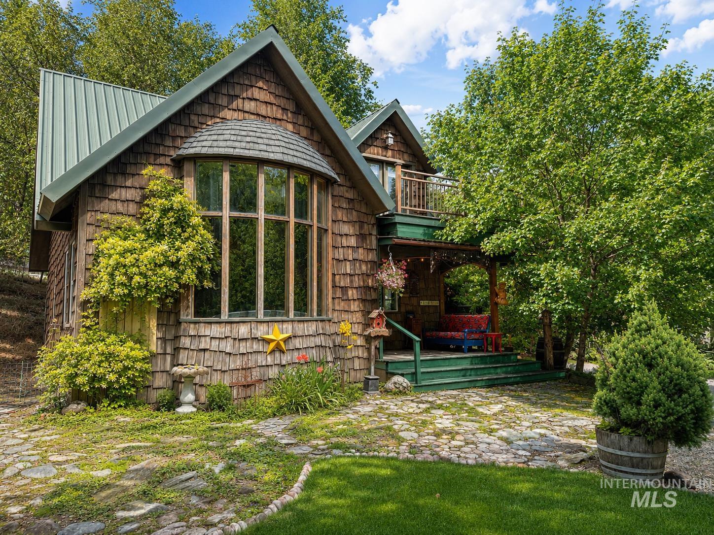 189 Heath Drive, Riggins, Idaho 83549, 3 Bedrooms, 2 Bathrooms, Residential For Sale, Price $649,000, 98986043