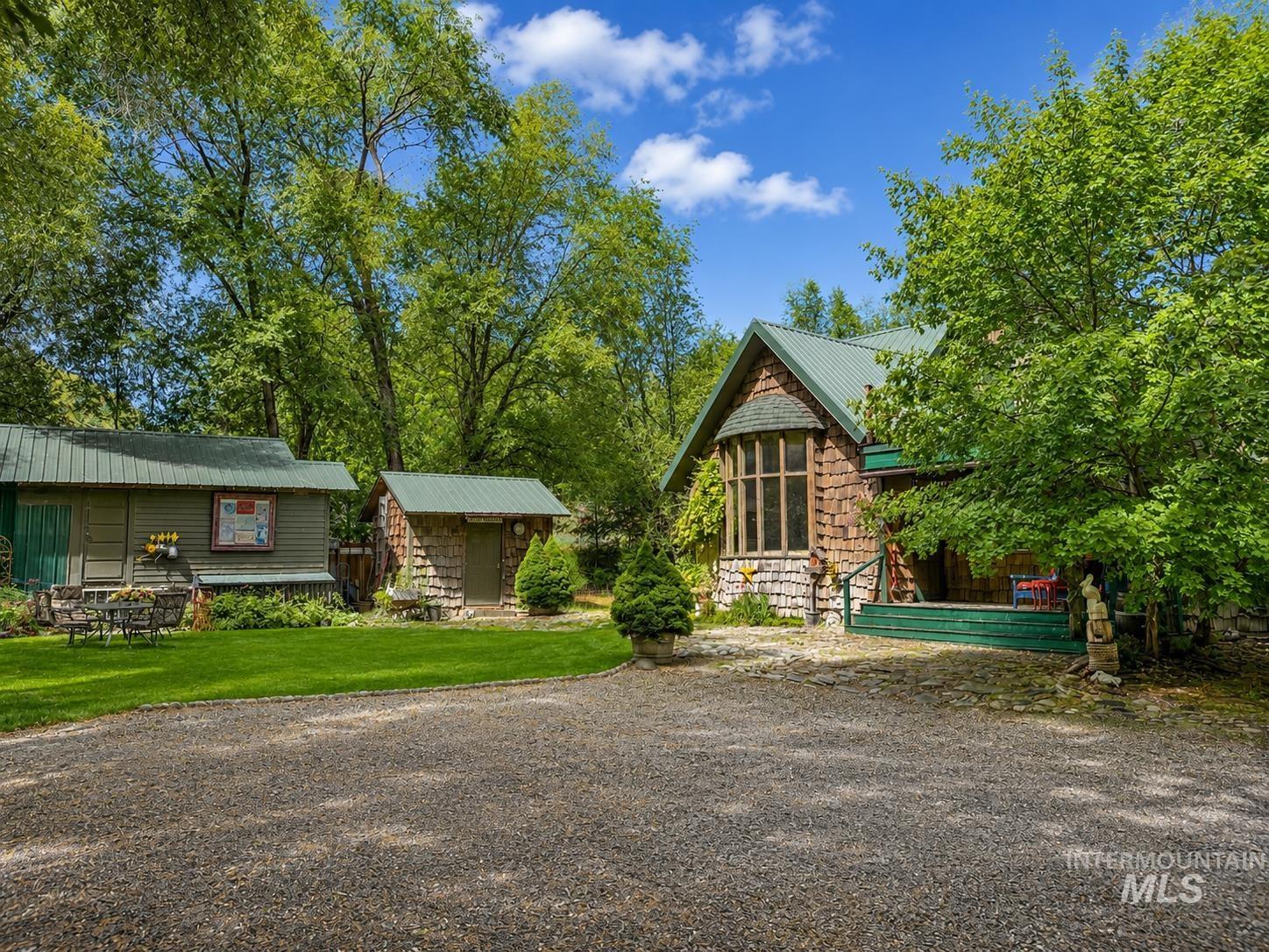 189 Heath Drive, Riggins, Idaho 83549, 3 Bedrooms, 2 Bathrooms, Residential For Sale, Price $649,000, 98986043
