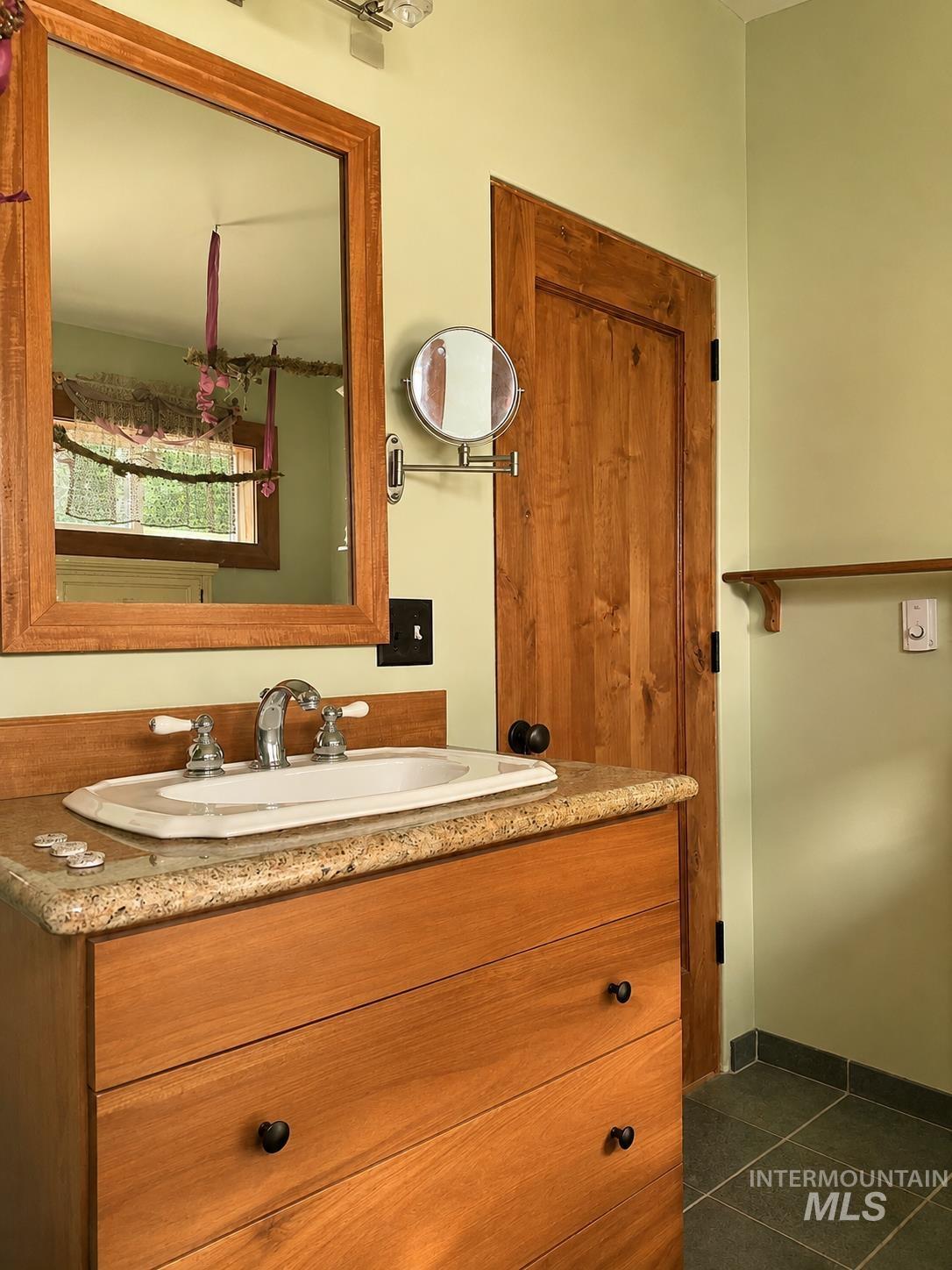 189 Heath Drive, Riggins, Idaho 83549, 3 Bedrooms, 2 Bathrooms, Residential For Sale, Price $649,000, 98986043