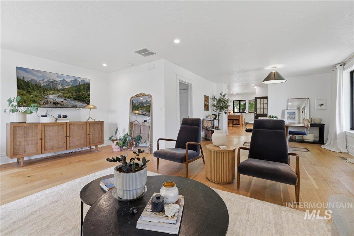 1811 W Greenhurst Rd, Nampa, Idaho 83686, 4 Bedrooms, 3.5 Bathrooms, Residential For Sale, Price $1,095,000, 98986044