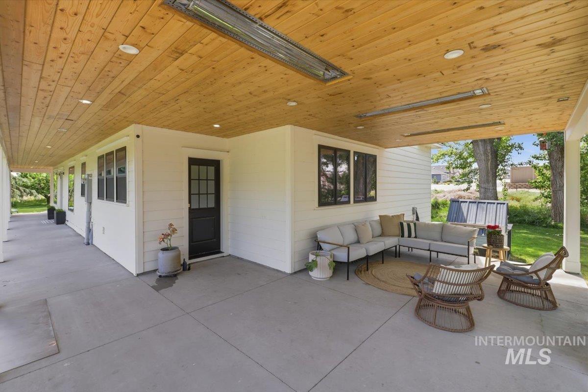 1811 W Greenhurst Rd, Nampa, Idaho 83686, 4 Bedrooms, 3.5 Bathrooms, Residential For Sale, Price $1,095,000, 98986044