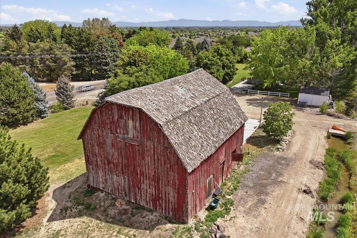 1811 W Greenhurst Rd, Nampa, Idaho 83686, 4 Bedrooms, 3.5 Bathrooms, Residential For Sale, Price $1,095,000, 98986044