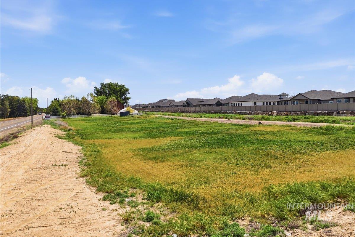 1811 W Greenhurst Rd, Nampa, Idaho 83686, 4 Bedrooms, 3.5 Bathrooms, Residential For Sale, Price $1,095,000, 98986044