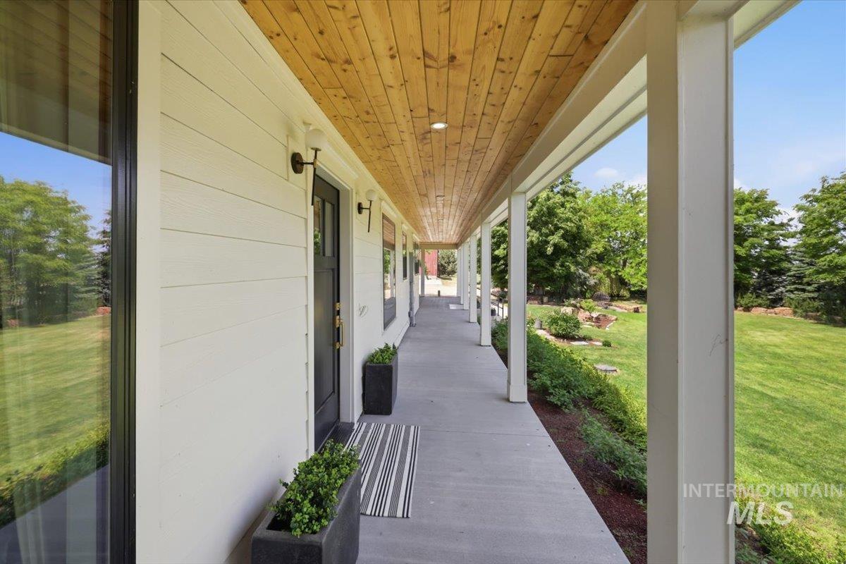 1811 W Greenhurst Rd, Nampa, Idaho 83686, 4 Bedrooms, 3.5 Bathrooms, Residential For Sale, Price $1,095,000, 98986044