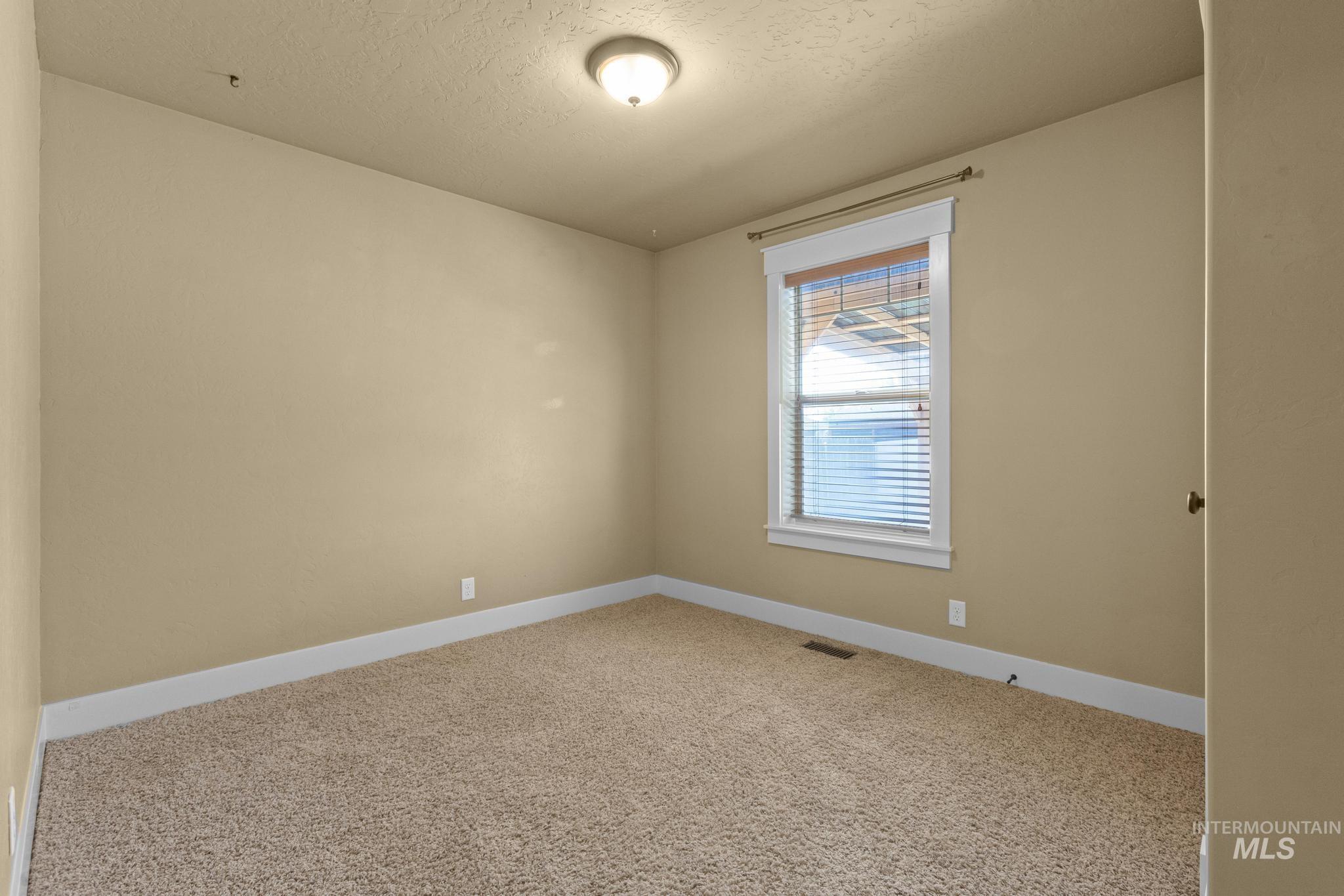 1045 W 12th South, Mountain Home, Idaho 83647, 3 Bedrooms, 2 Bathrooms, Residential For Sale, Price $374,900, 98986045