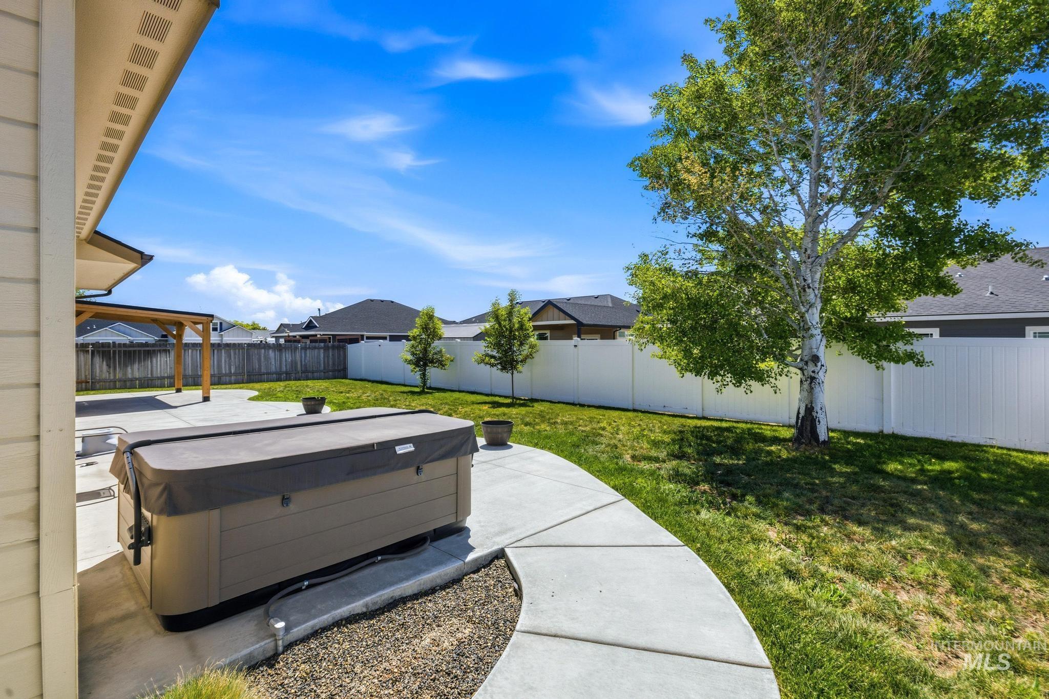 1045 W 12th South, Mountain Home, Idaho 83647, 3 Bedrooms, 2 Bathrooms, Residential For Sale, Price $374,900, 98986045