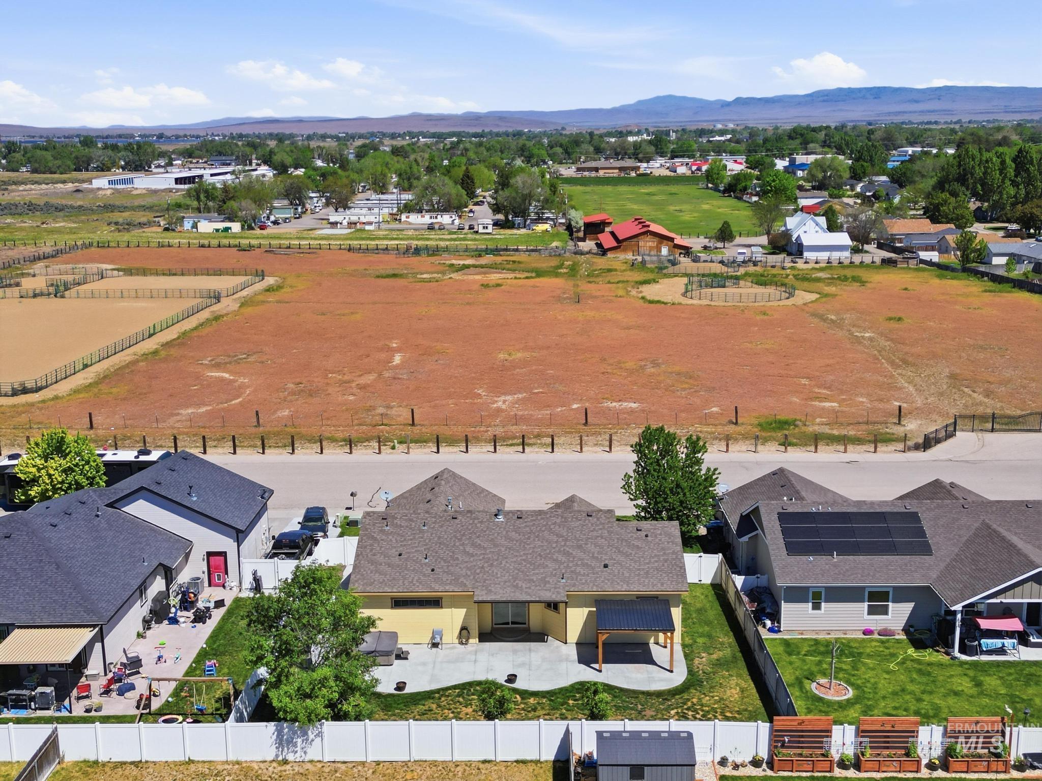 1045 W 12th South, Mountain Home, Idaho 83647, 3 Bedrooms, 2 Bathrooms, Residential For Sale, Price $374,900, 98986045