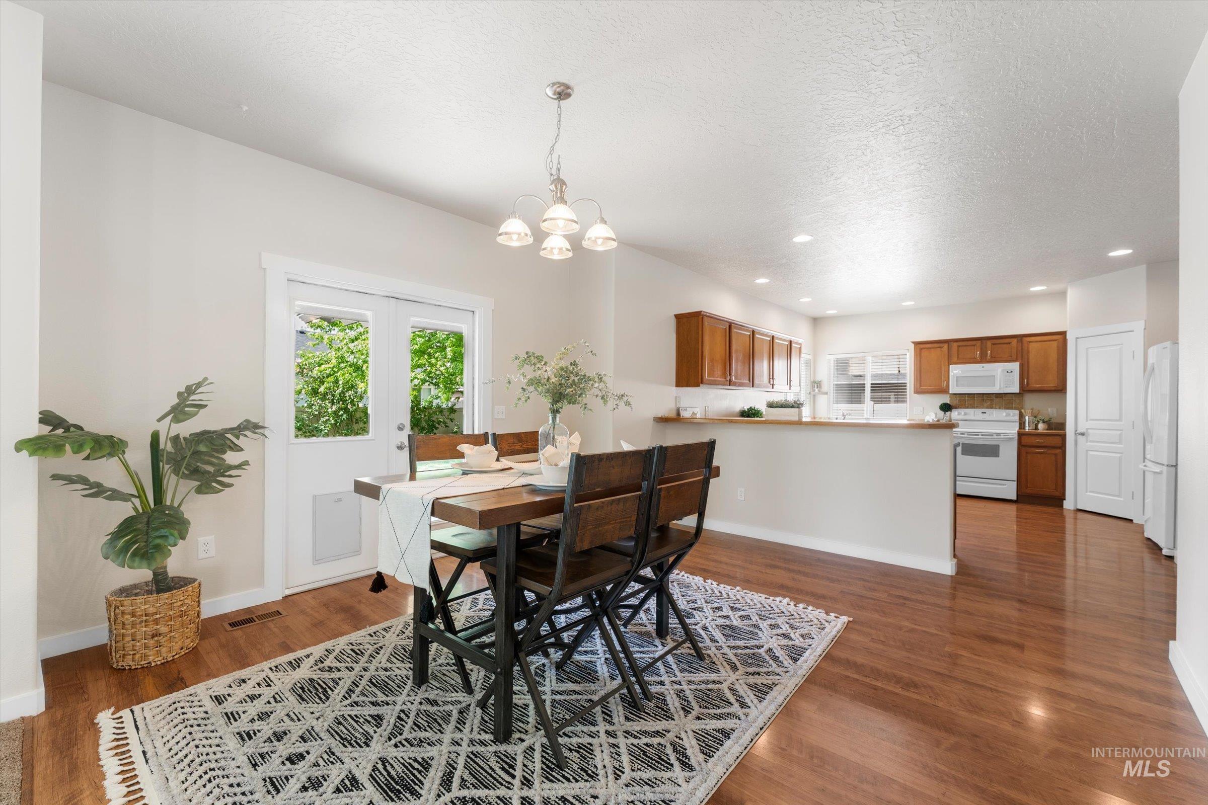 1251 E Palermo St, Meridian, Idaho 83642, 5 Bedrooms, 2.5 Bathrooms, Residential For Sale, Price $544,000, 98986049
