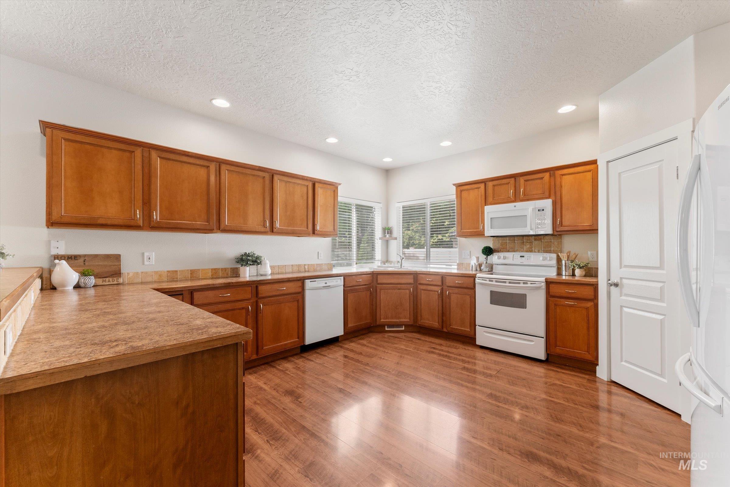 1251 E Palermo St, Meridian, Idaho 83642, 5 Bedrooms, 2.5 Bathrooms, Residential For Sale, Price $544,000, 98986049
