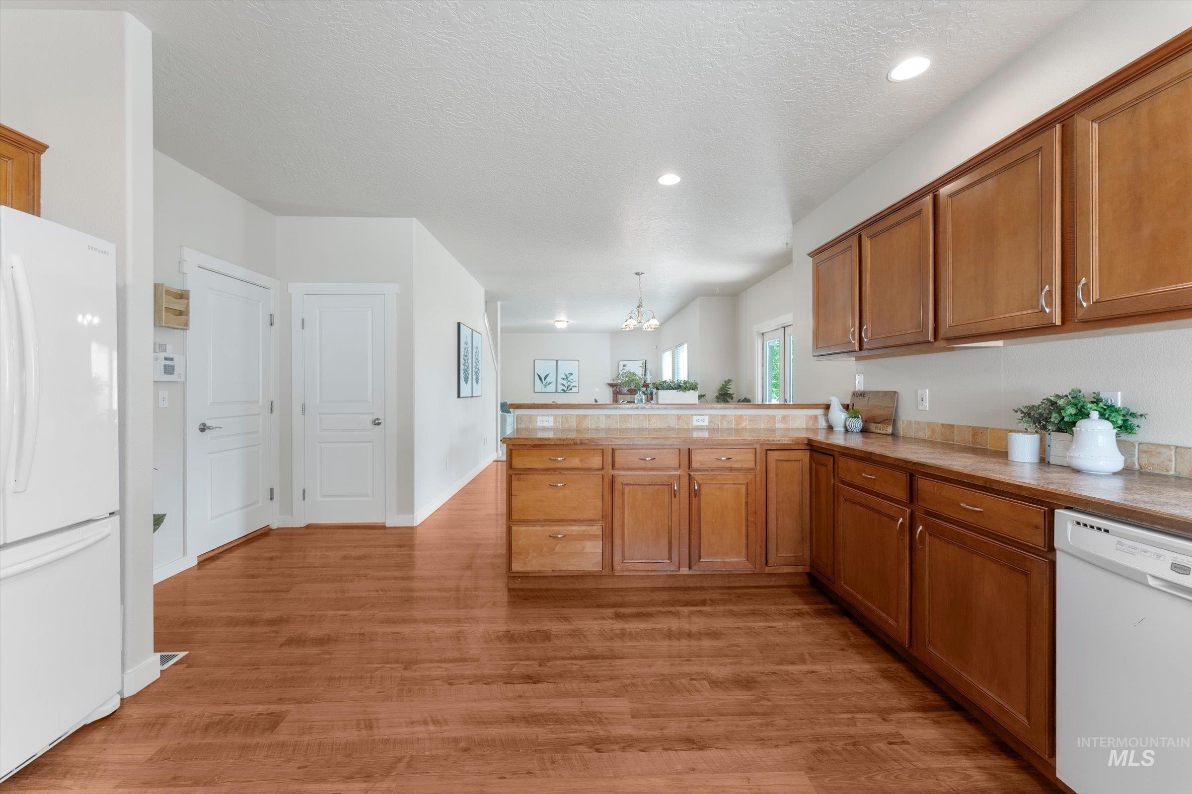 1251 E Palermo St, Meridian, Idaho 83642, 5 Bedrooms, 2.5 Bathrooms, Residential For Sale, Price $544,000, 98986049