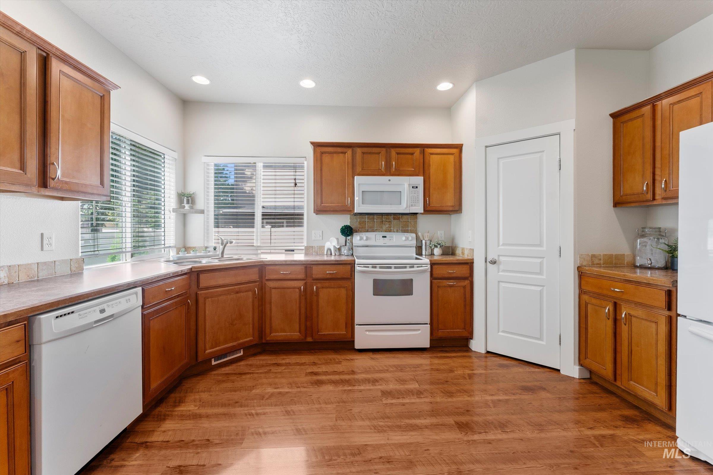 1251 E Palermo St, Meridian, Idaho 83642, 5 Bedrooms, 2.5 Bathrooms, Residential For Sale, Price $544,000, 98986049