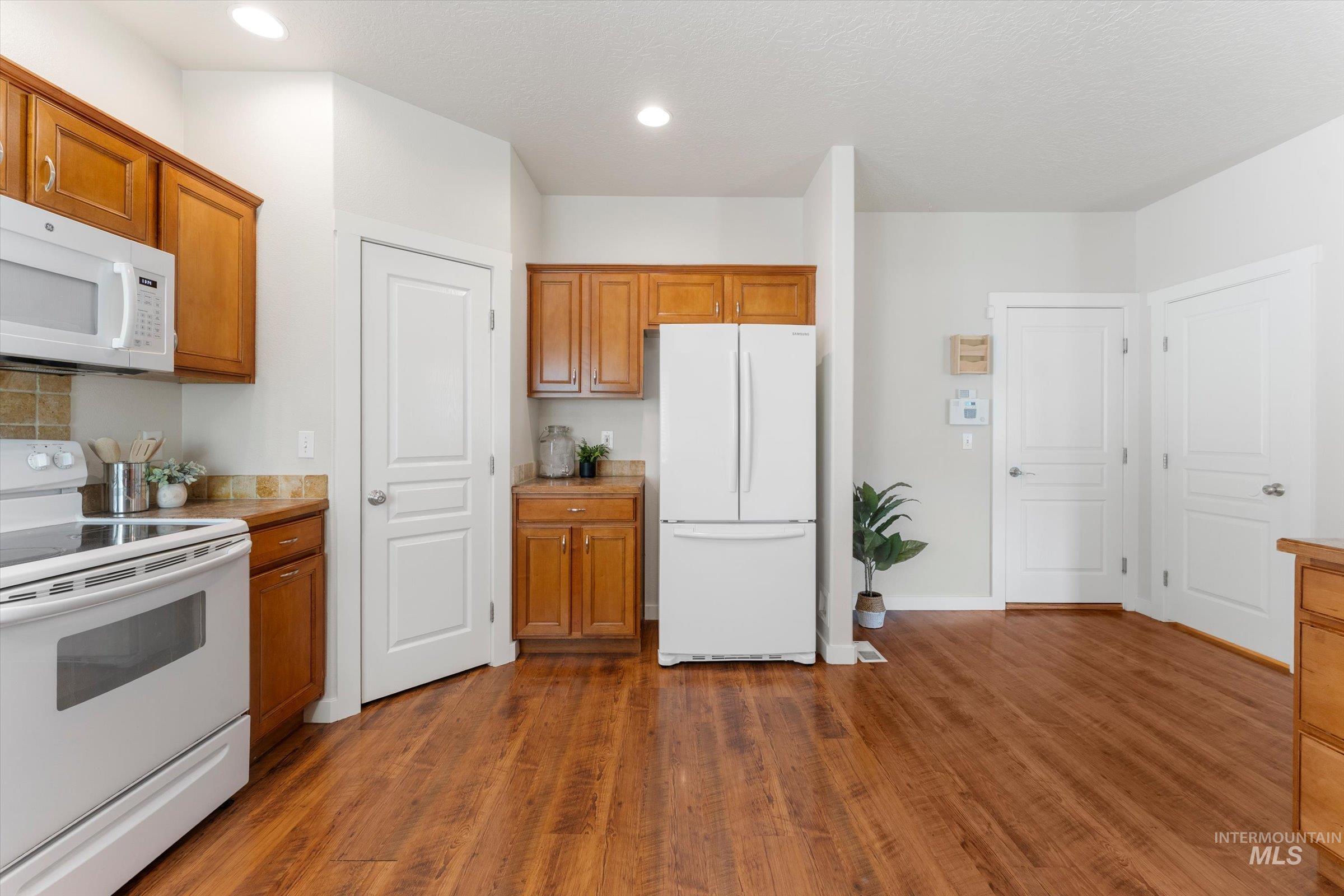 1251 E Palermo St, Meridian, Idaho 83642, 5 Bedrooms, 2.5 Bathrooms, Residential For Sale, Price $544,000, 98986049