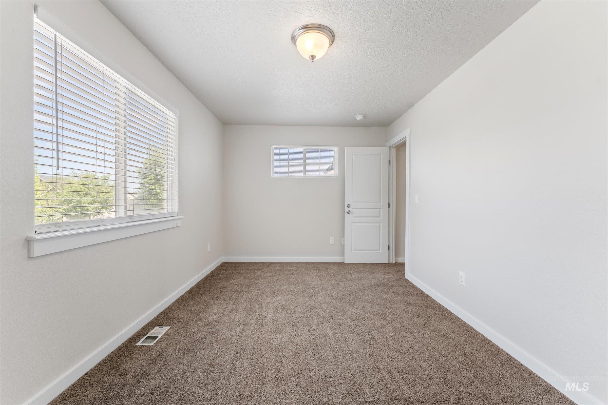 1251 E Palermo St, Meridian, Idaho 83642, 5 Bedrooms, 2.5 Bathrooms, Residential For Sale, Price $544,000, 98986049
