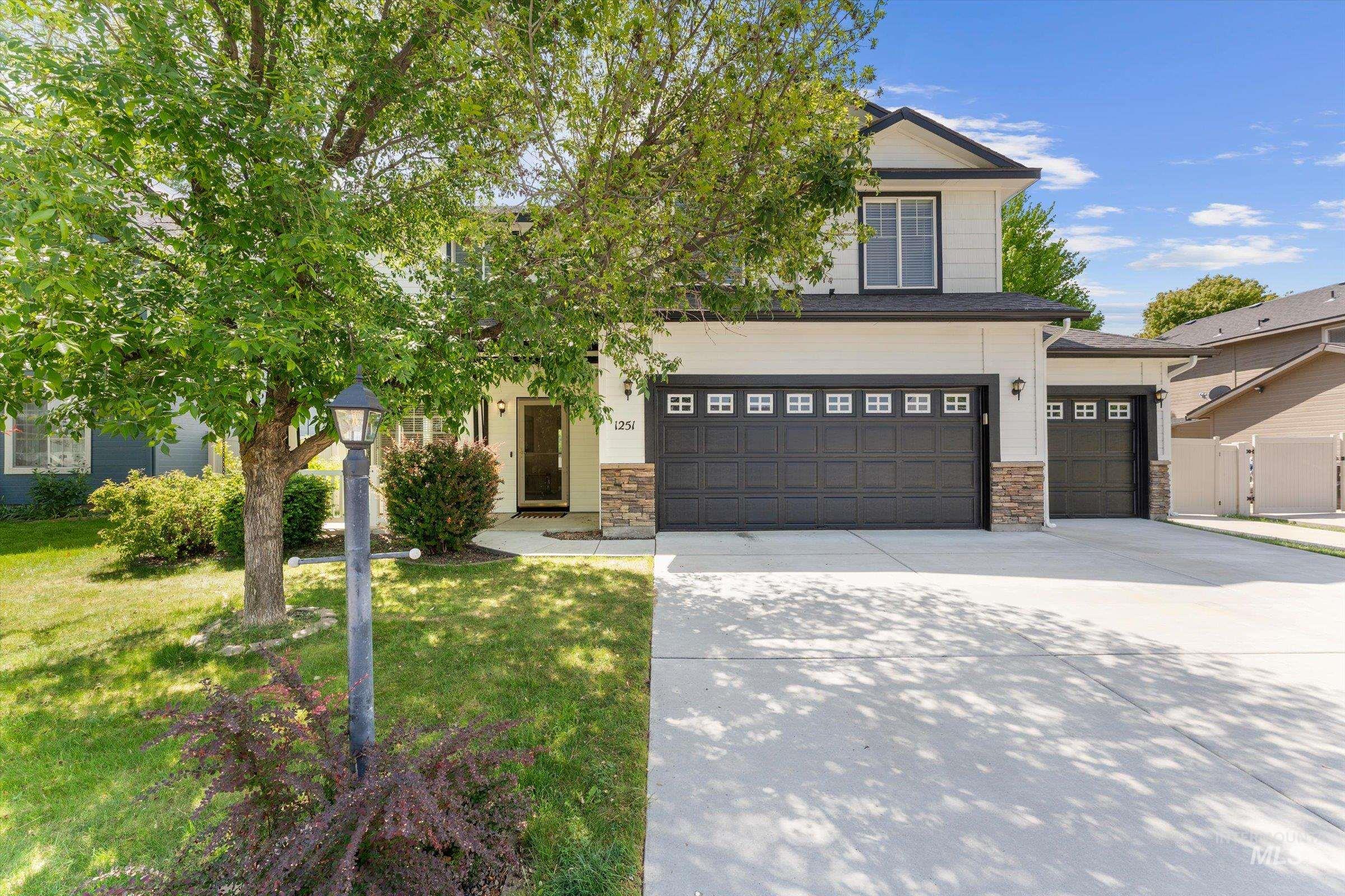 1251 E Palermo St, Meridian, Idaho 83642, 5 Bedrooms, 2.5 Bathrooms, Residential For Sale, Price $544,000, 98986049