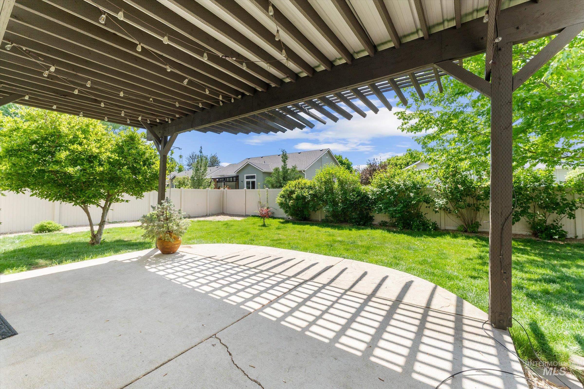1251 E Palermo St, Meridian, Idaho 83642, 5 Bedrooms, 2.5 Bathrooms, Residential For Sale, Price $544,000, 98986049