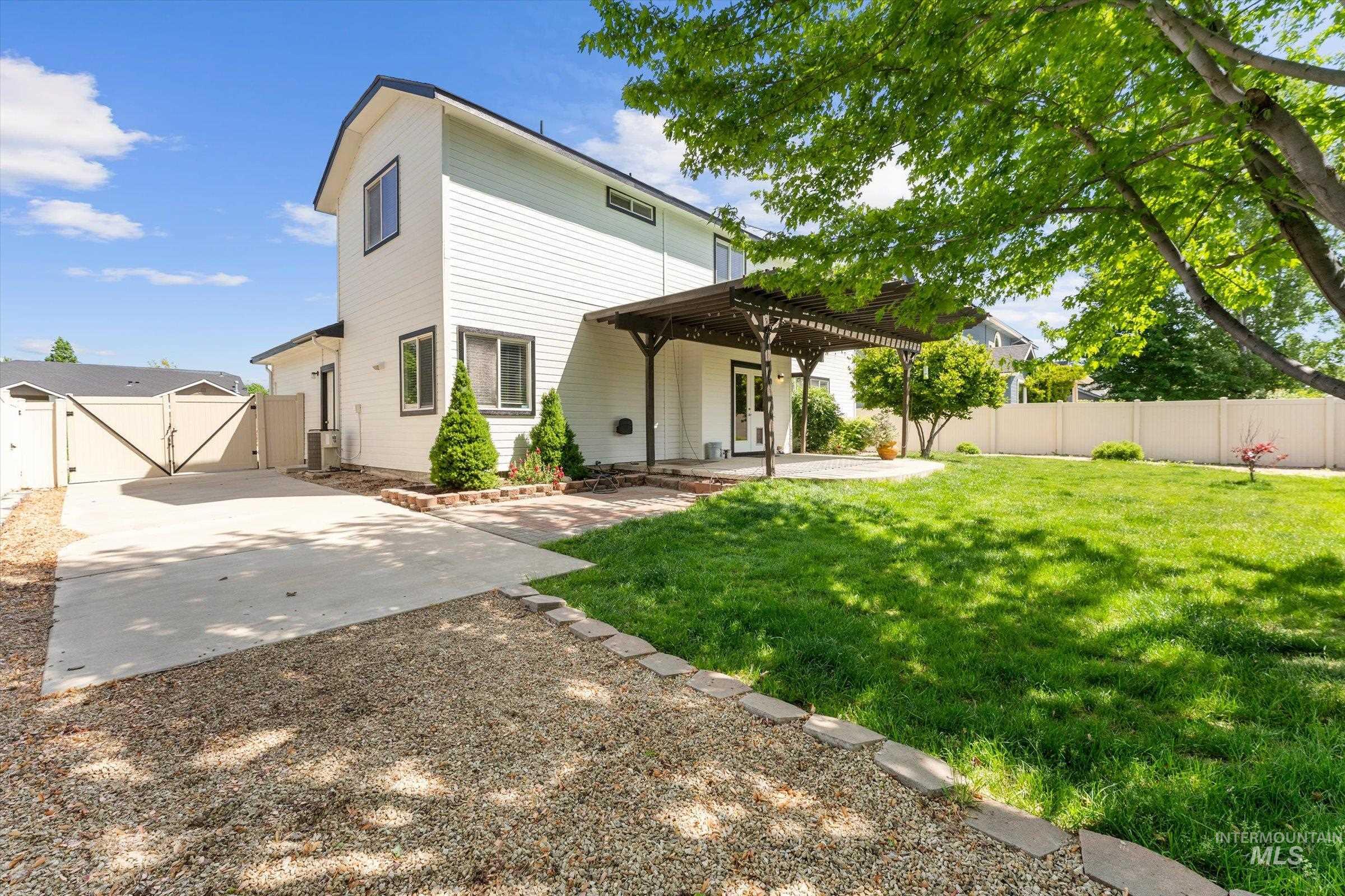 1251 E Palermo St, Meridian, Idaho 83642, 5 Bedrooms, 2.5 Bathrooms, Residential For Sale, Price $544,000, 98986049
