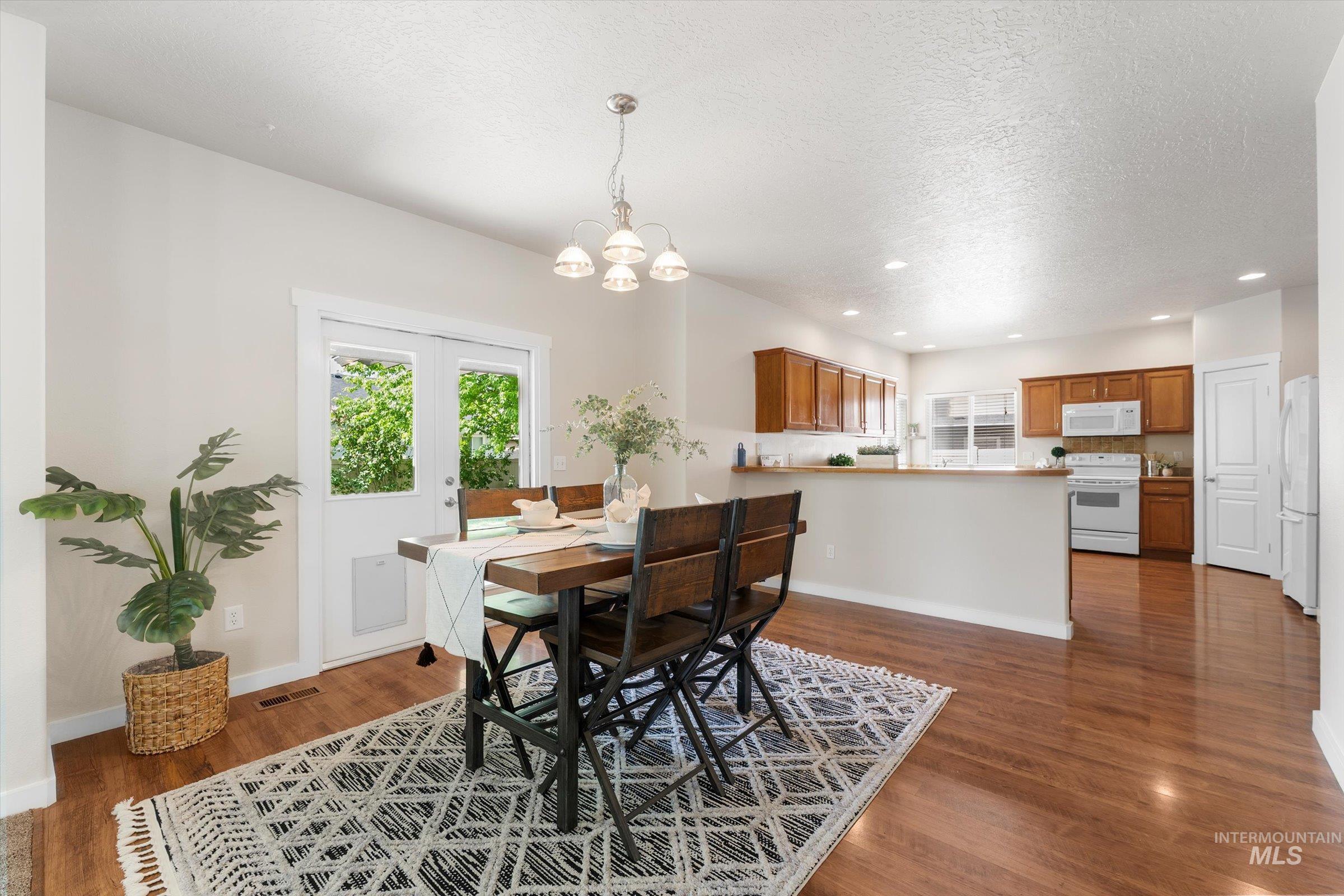 1251 E Palermo St, Meridian, Idaho 83642, 5 Bedrooms, 2.5 Bathrooms, Residential For Sale, Price $544,000, 98986049